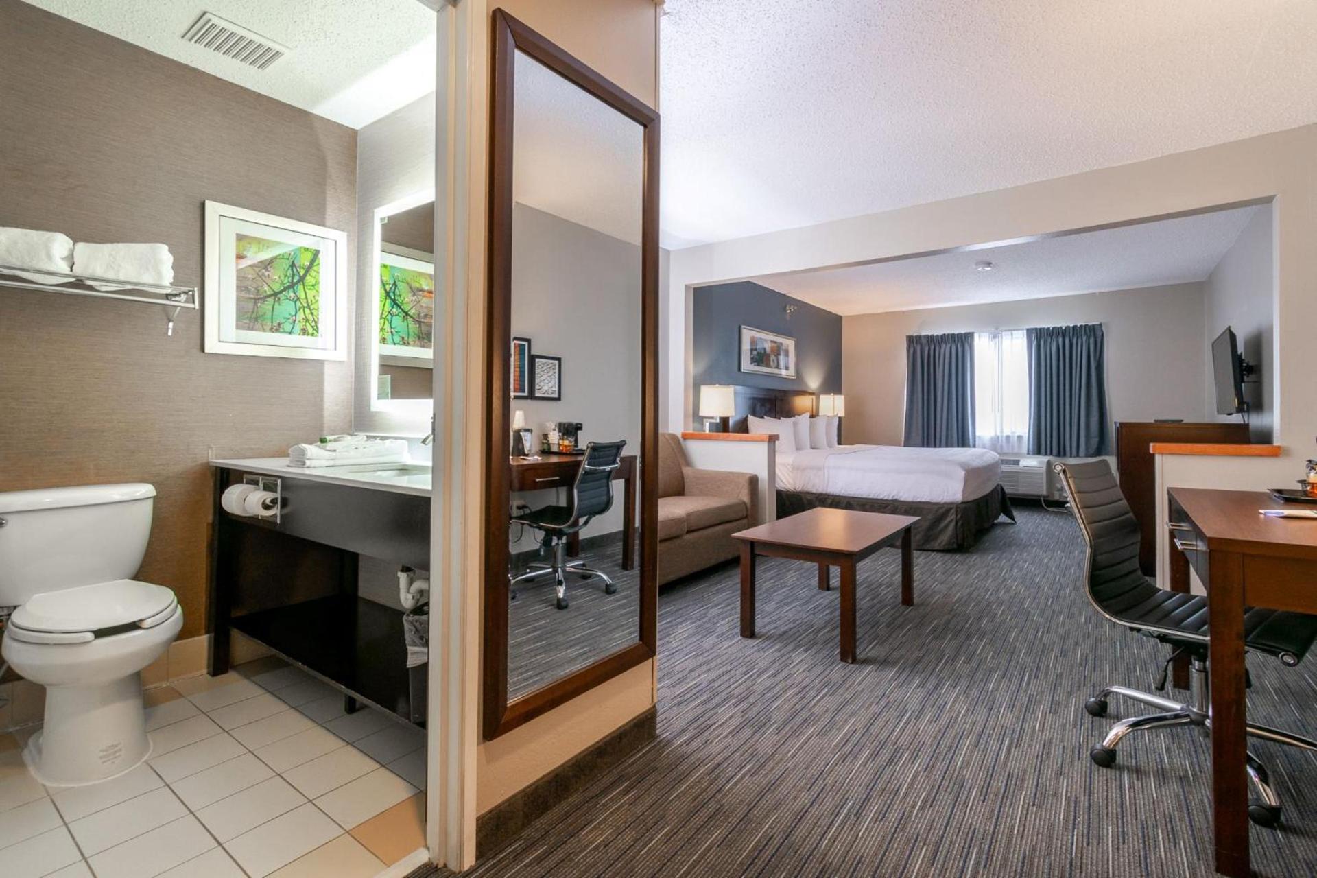 Wingate by Wyndham Great Falls photo 21
