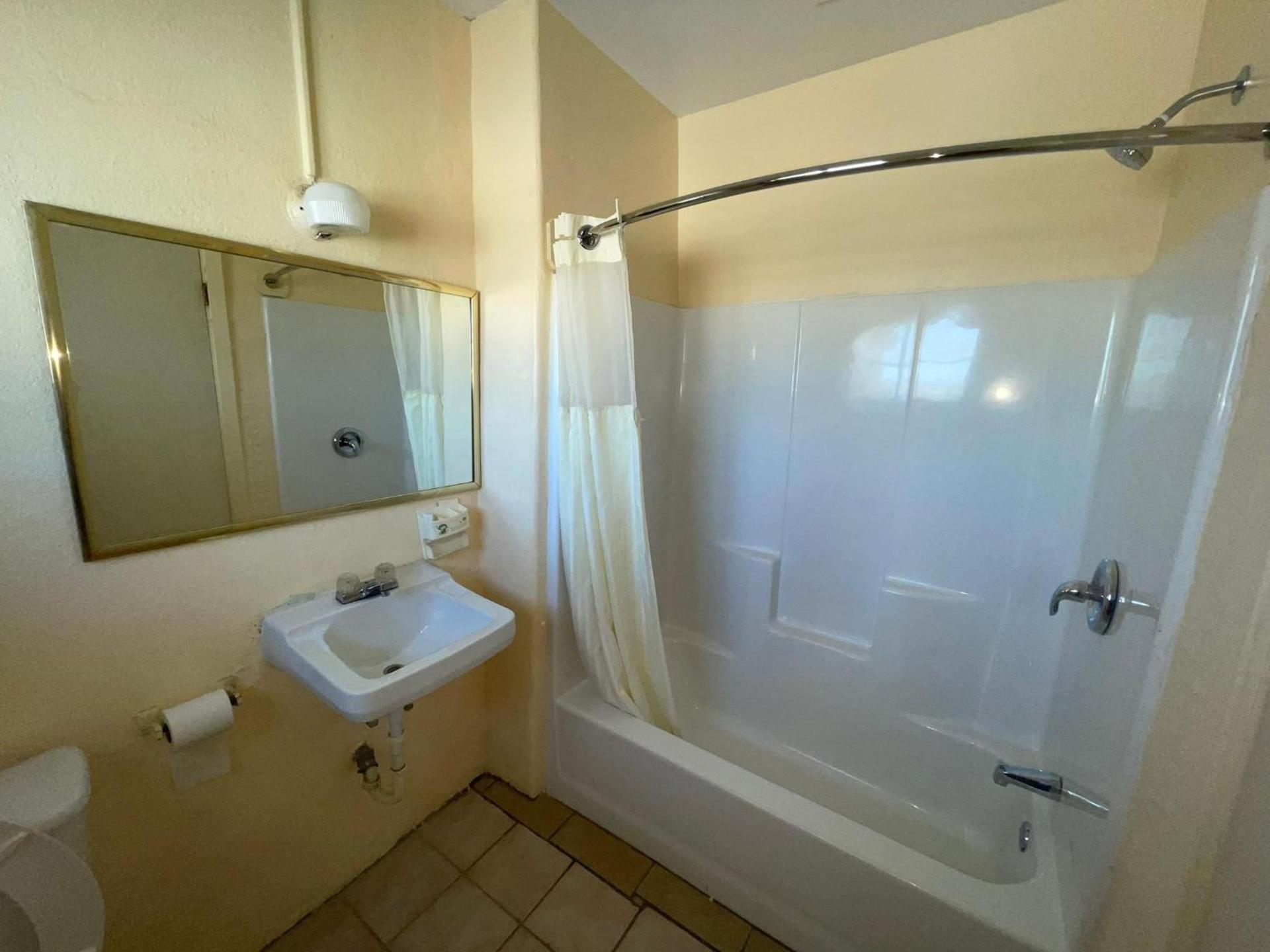 Bel-Air Motel photo 9