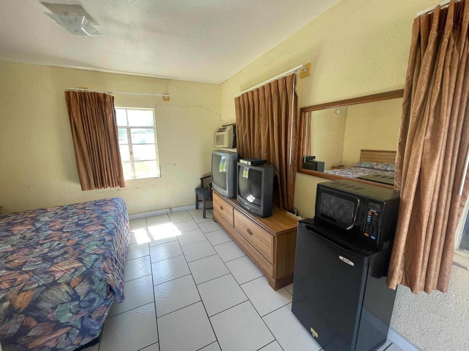 Bel-Air Motel photo 8