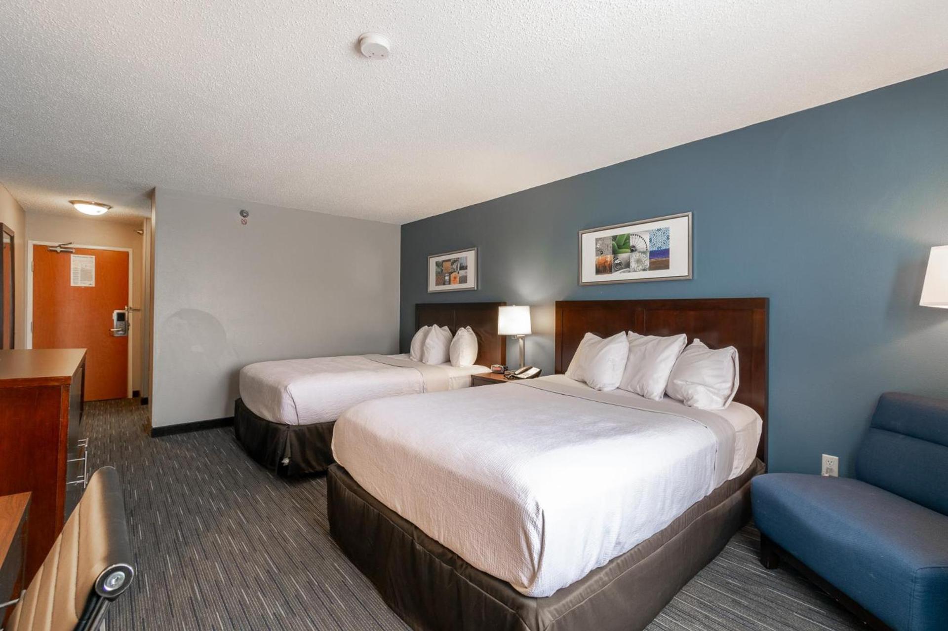 Wingate by Wyndham Great Falls photo 35
