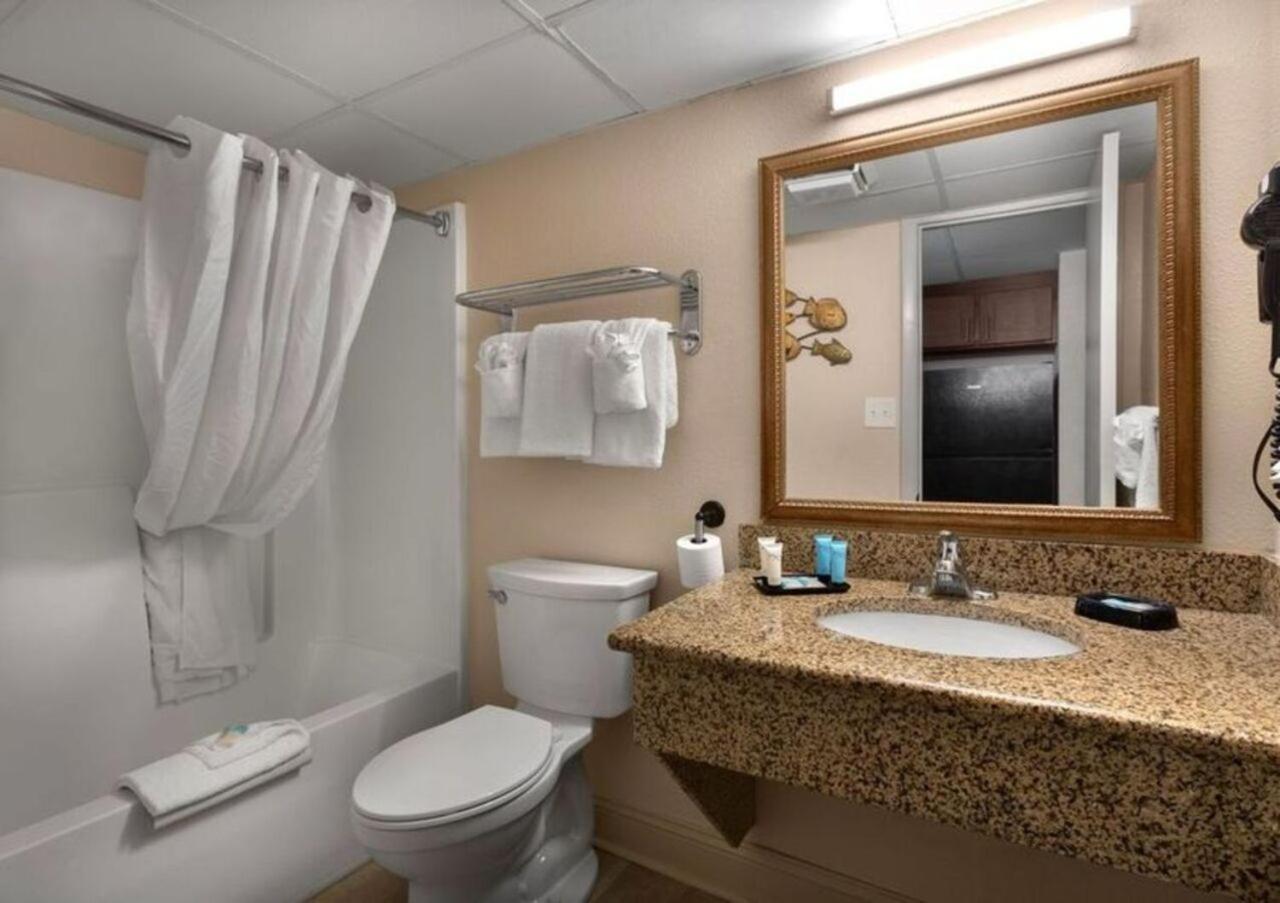 Sea Crest Oceanfront Resort photo 63
