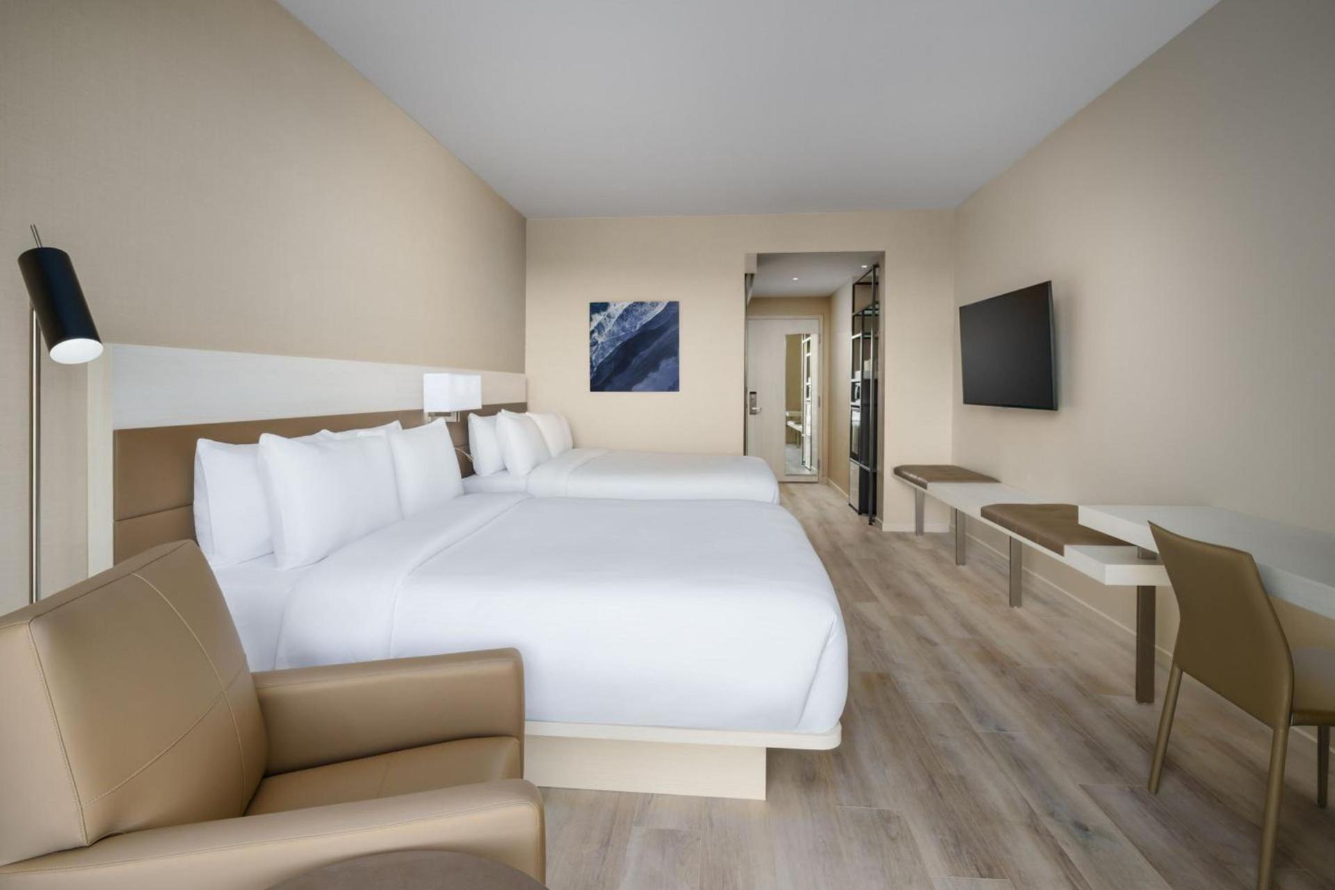 AC Hotel by Marriott Jacksonville St Johns Town Center photo 22