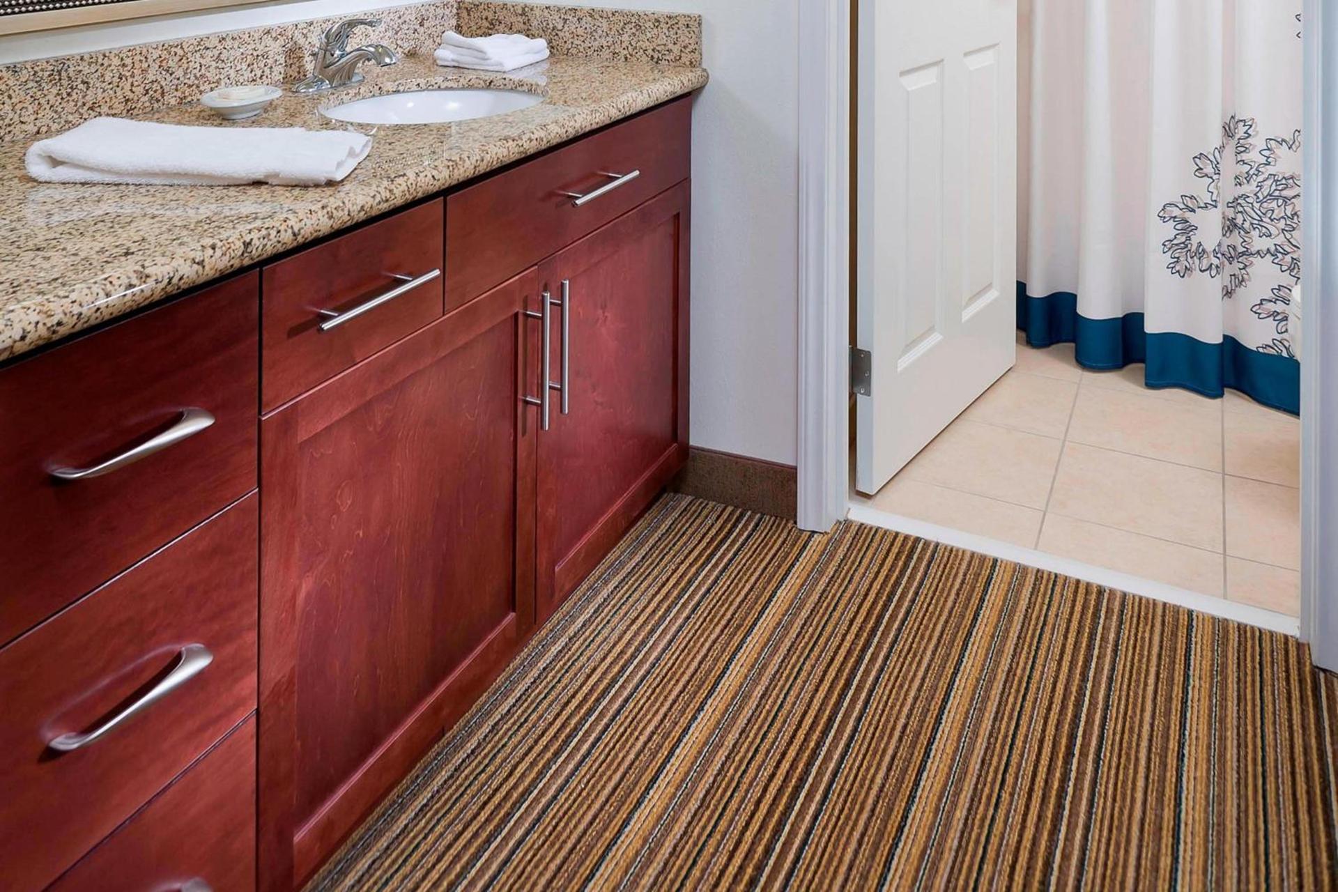Residence Inn Canton photo 9