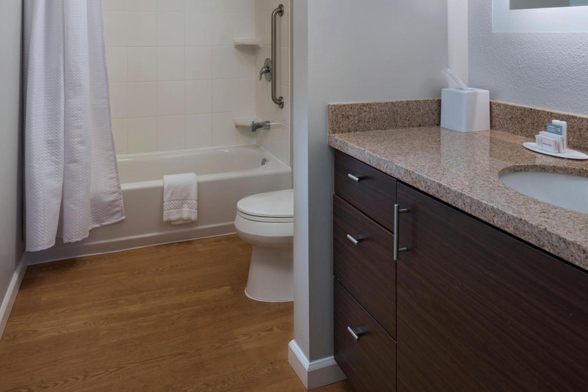 TownePlace Suites by Marriott Monroe photo 20