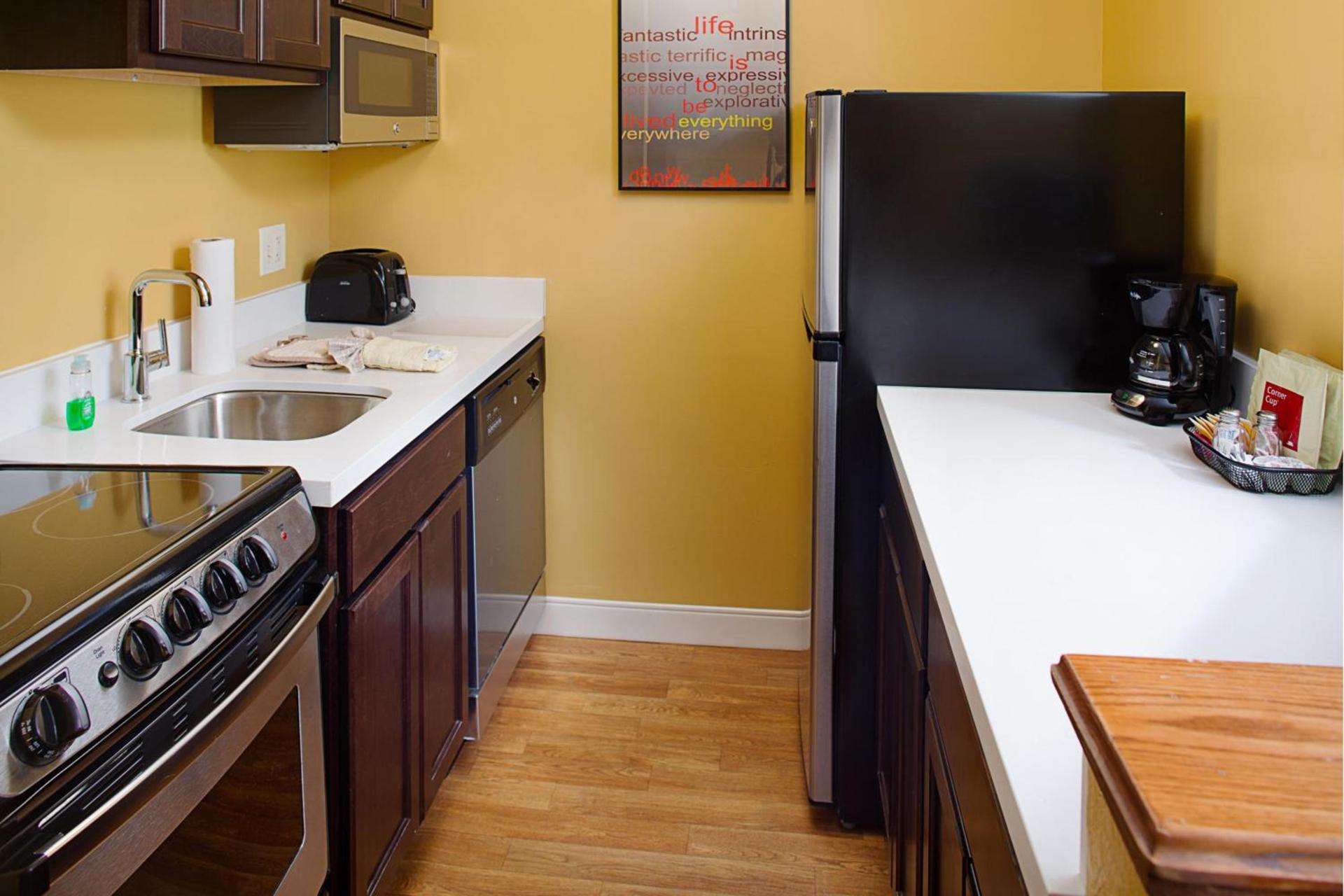 TownePlace Suites Manchester-Boston Regional Airport photo 26