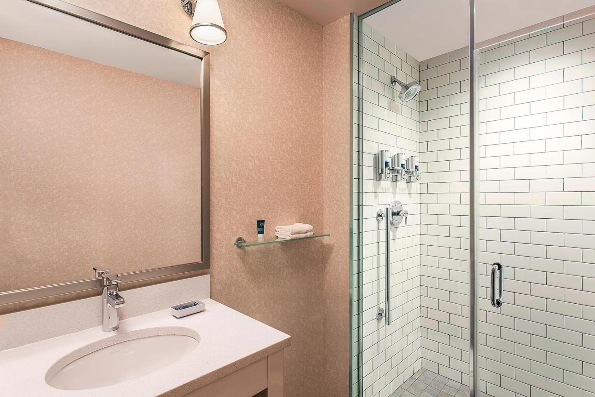 Four Points by Sheraton New York Downtown photo 9