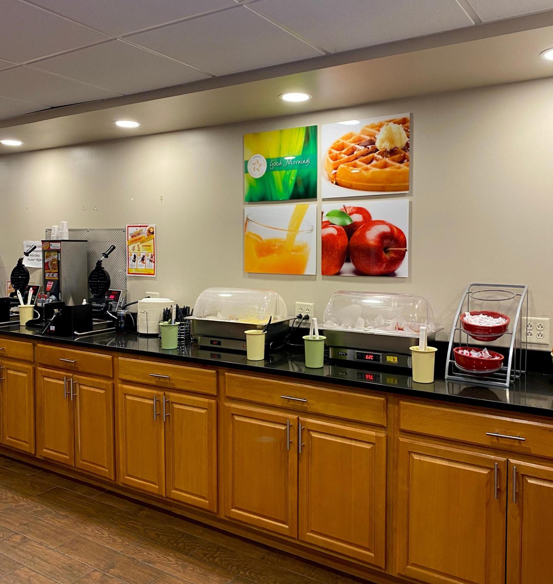 Quality Inn Bangor Airport photo 25