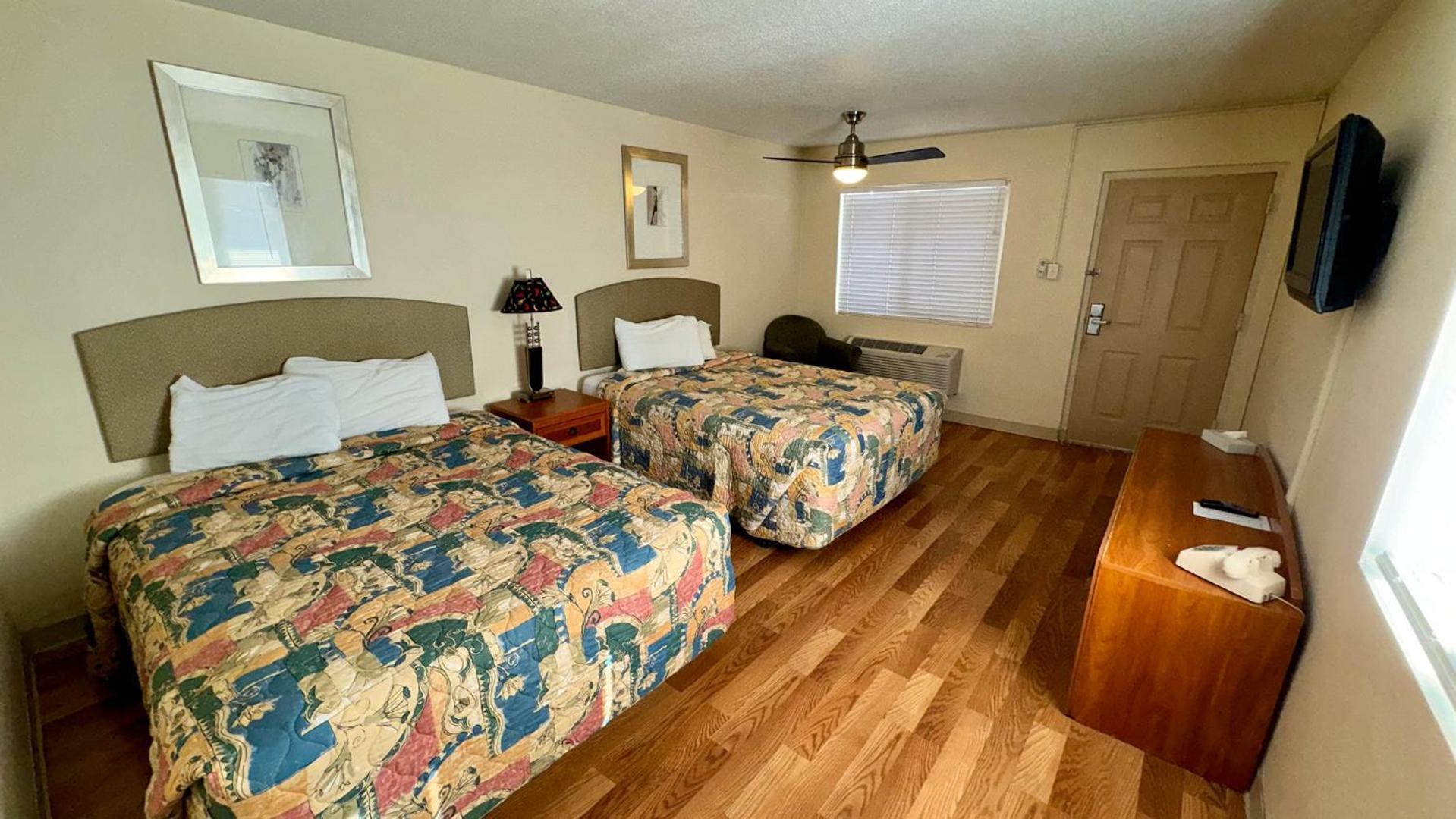 Big Chile Inn & Suites photo 17