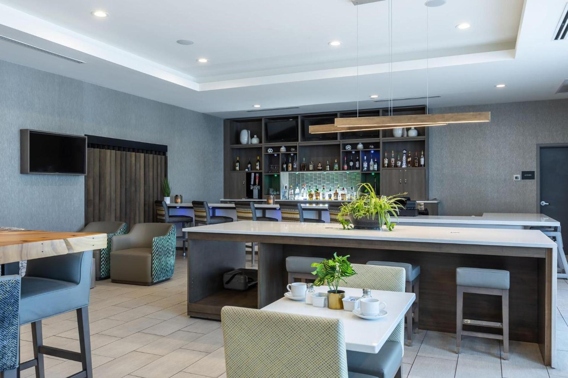 Holiday Inn Greenville - Woodruff Road by IHG photo 92