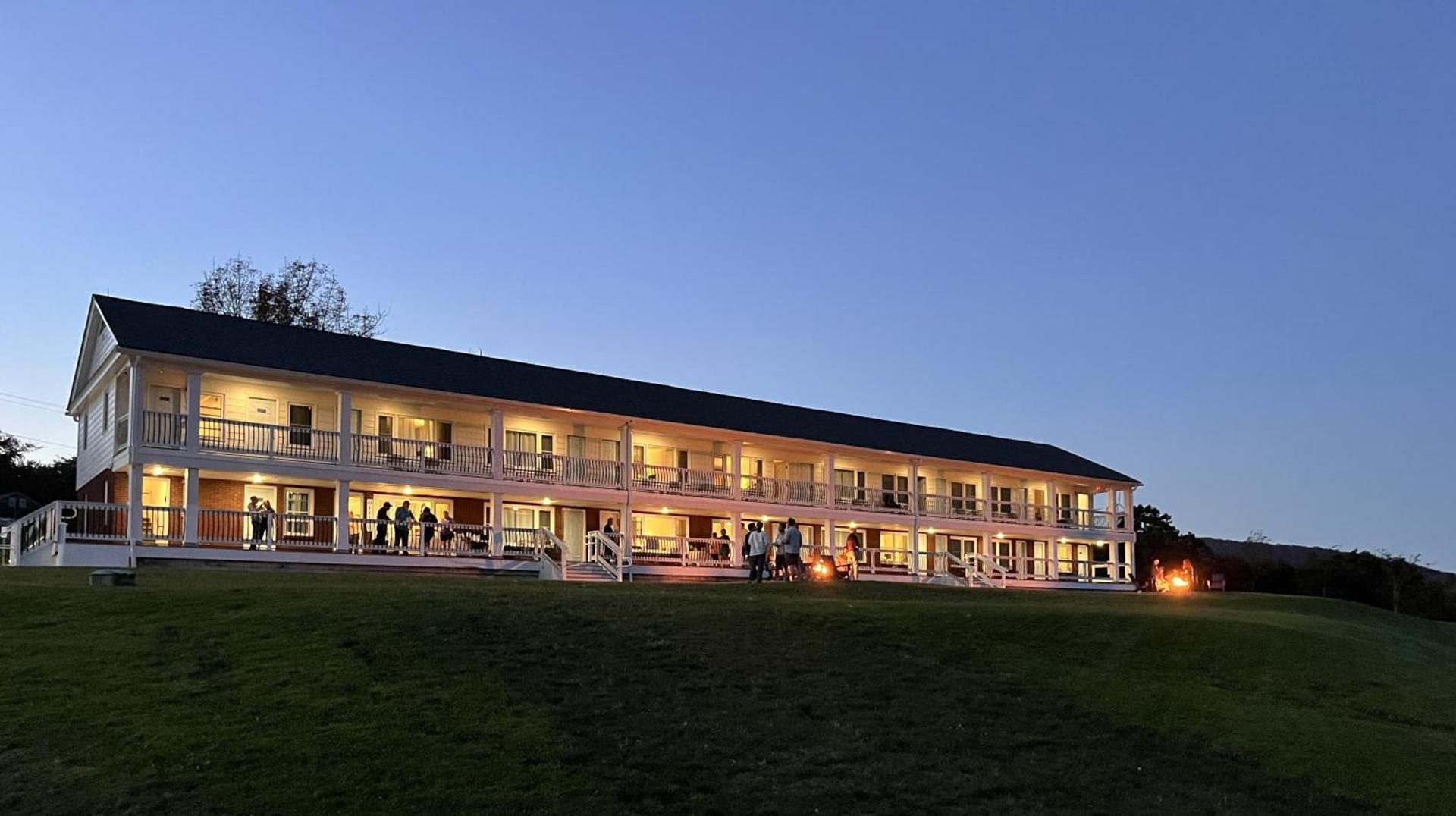 Blue Vista Motor Lodge photo 1