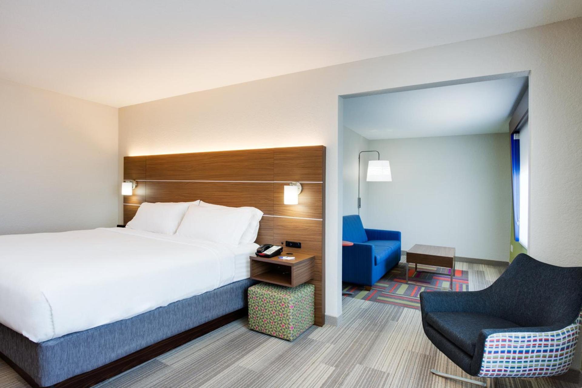 Holiday Inn Express Hotel & Suites Tampa-Fairgrounds-Casino by IHG photo 52