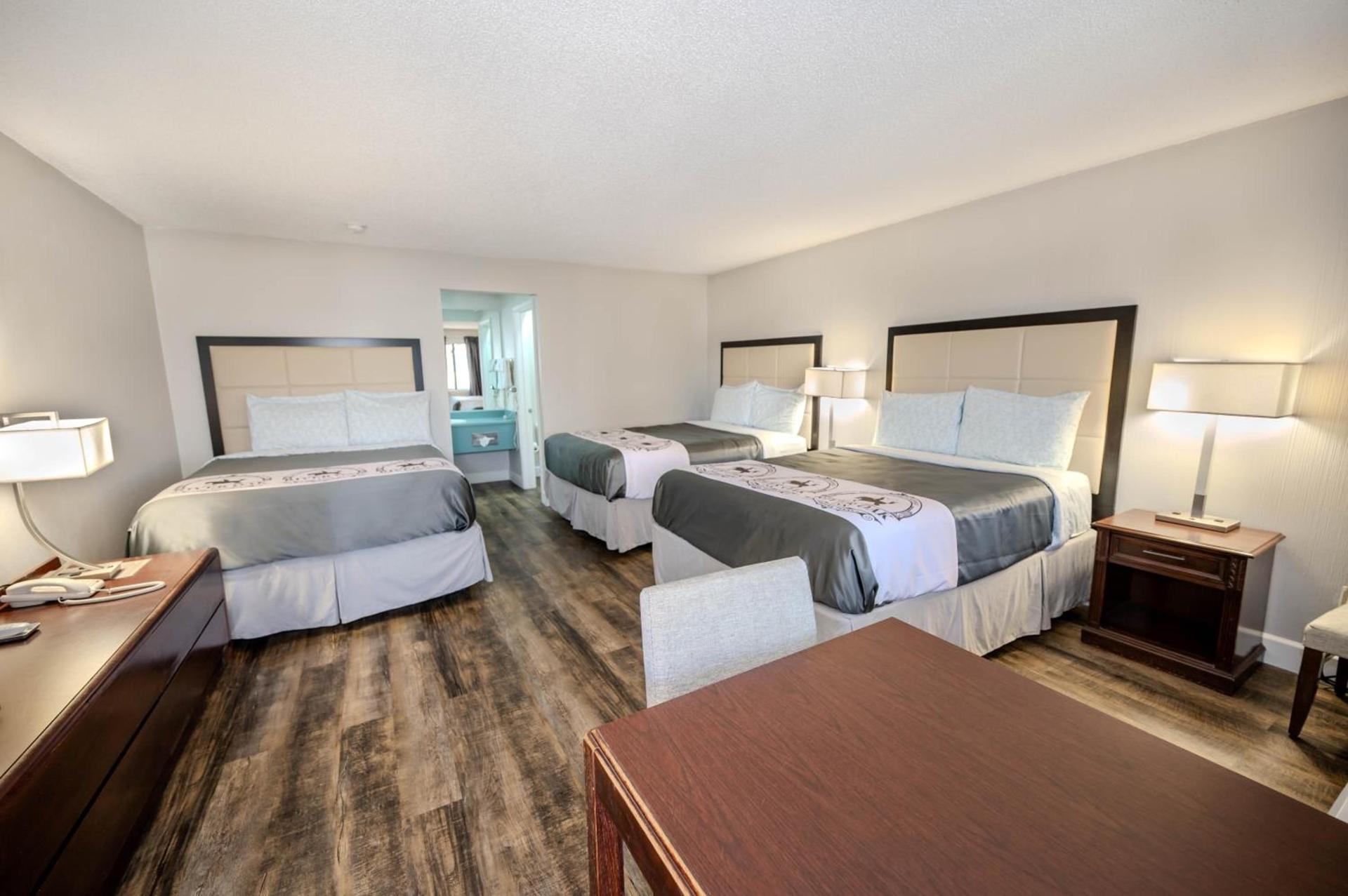 RIVER OAK INN photo 15
