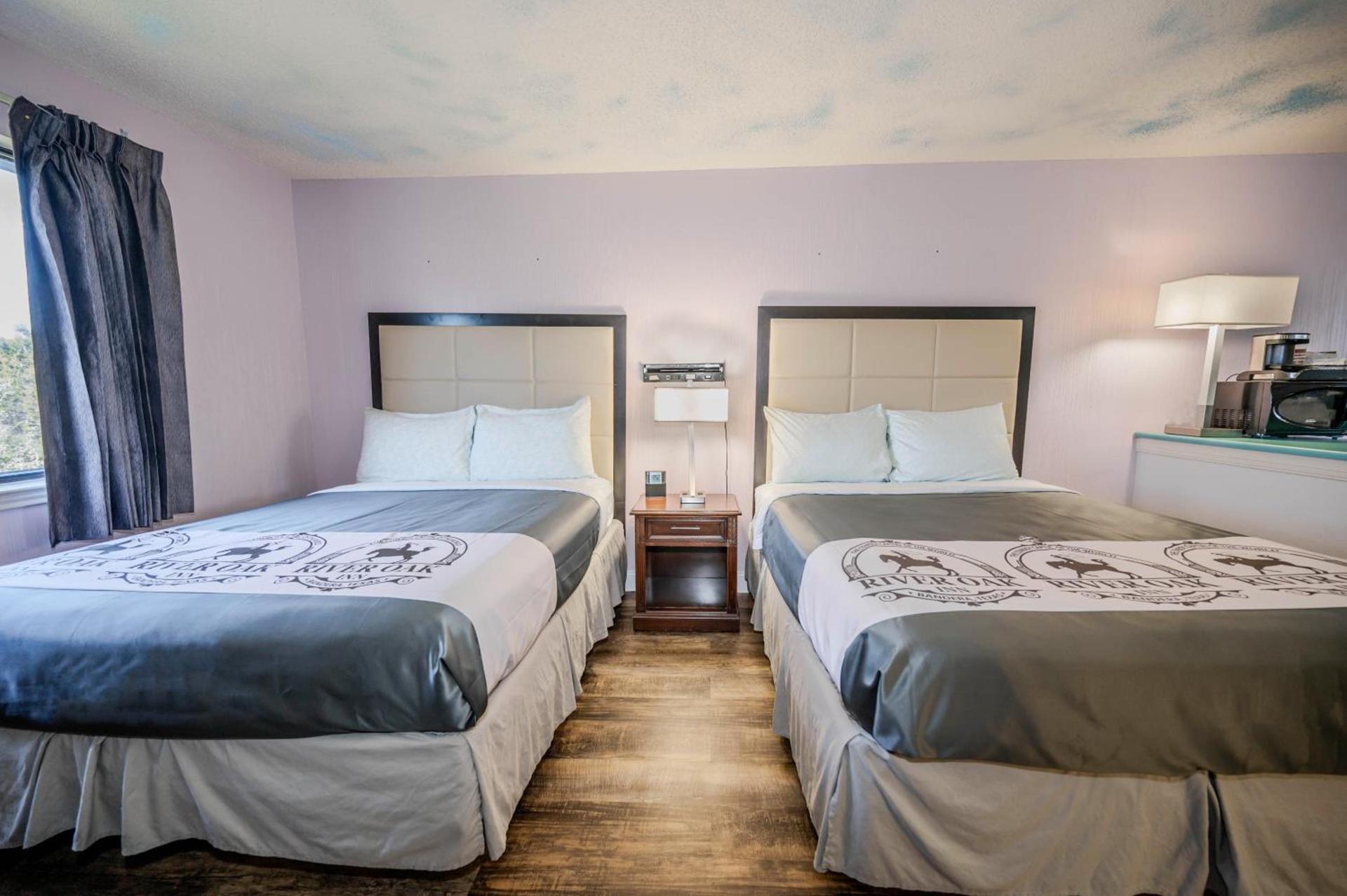 RIVER OAK INN photo 34