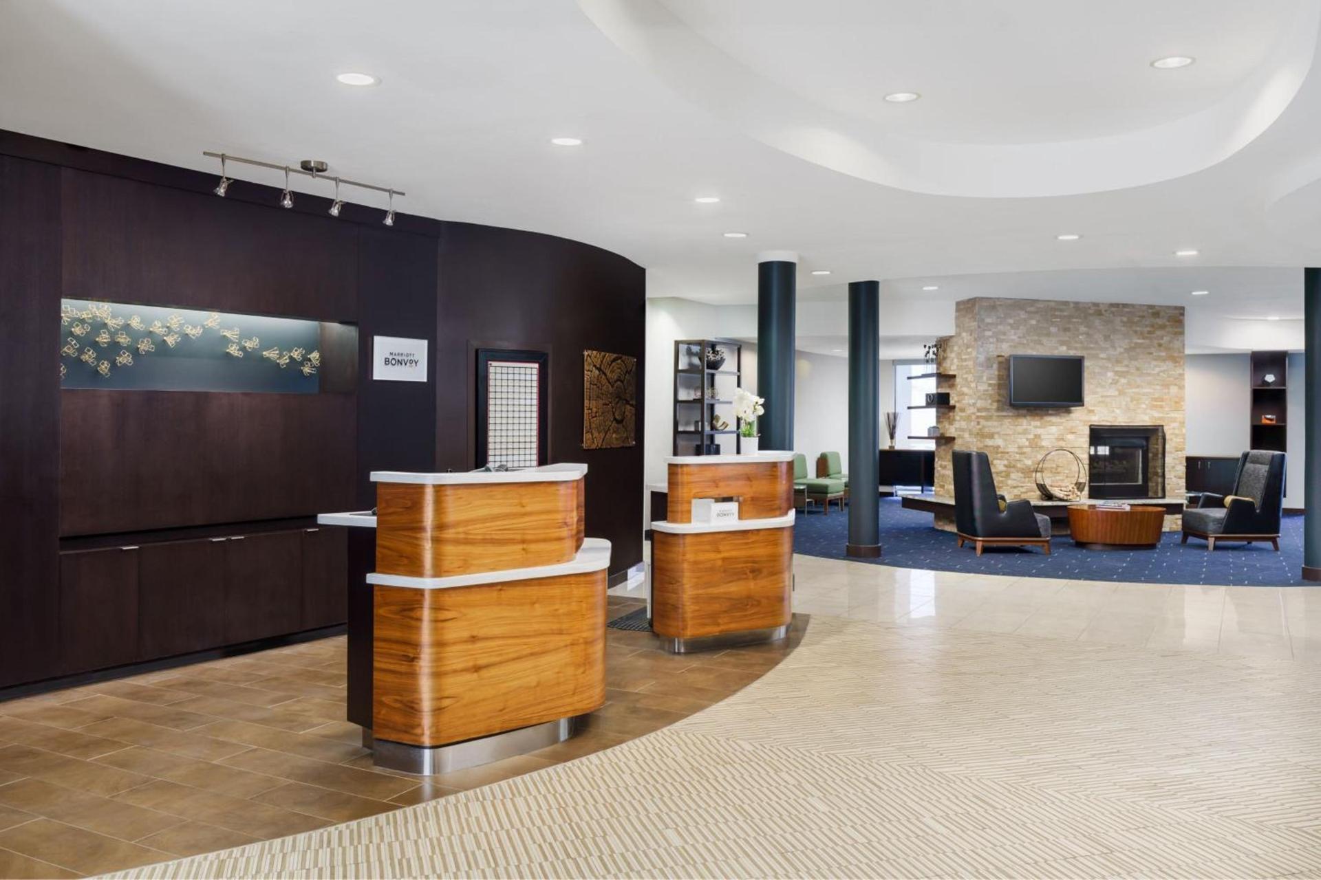 Courtyard by Marriott Philadelphia Montgomeryville photo 2
