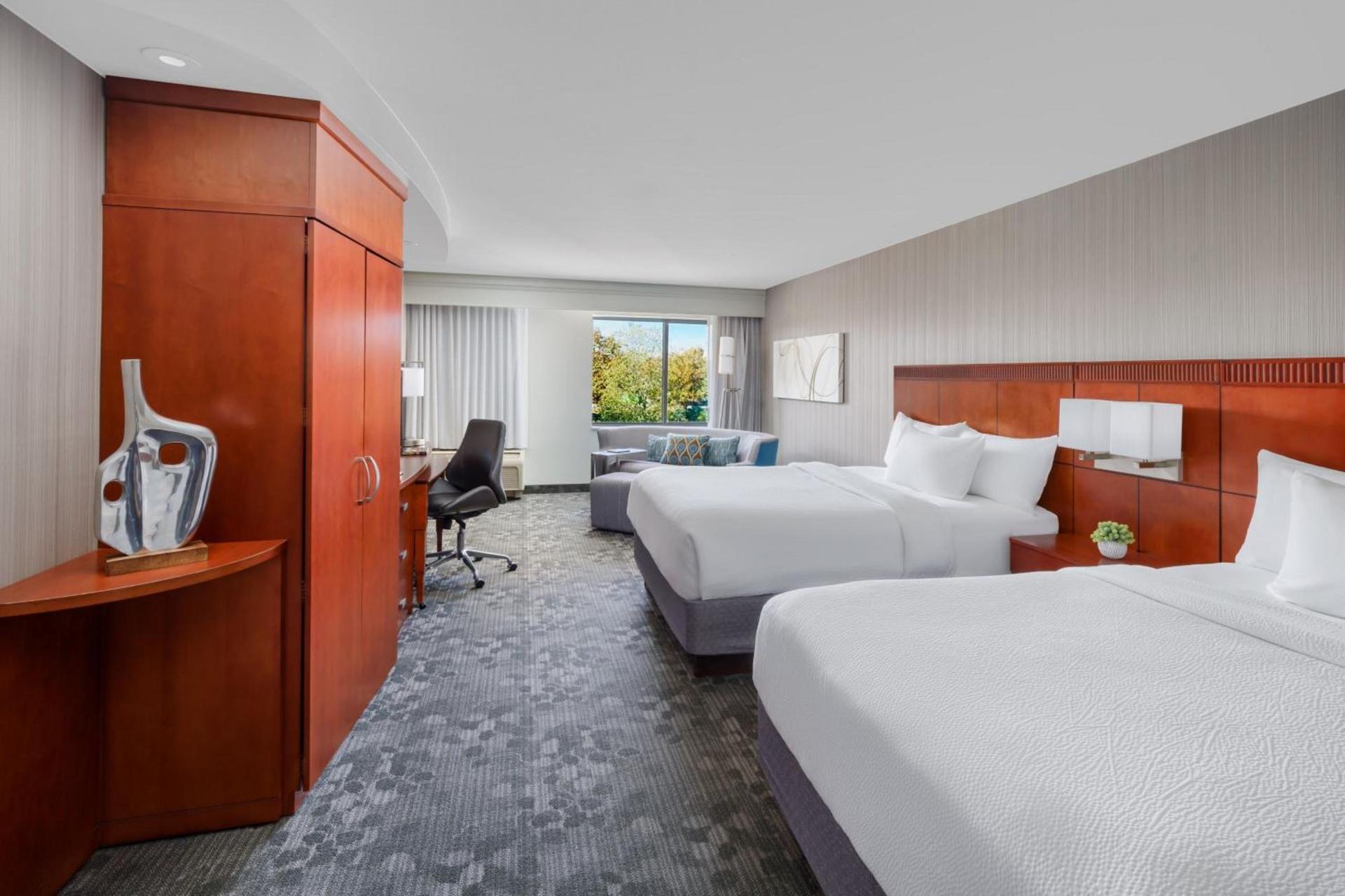 Courtyard by Marriott Philadelphia Montgomeryville photo 6