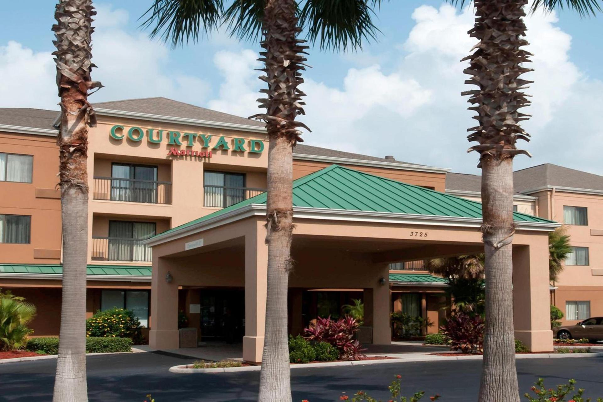 Courtyard by Marriott Lakeland photo 2