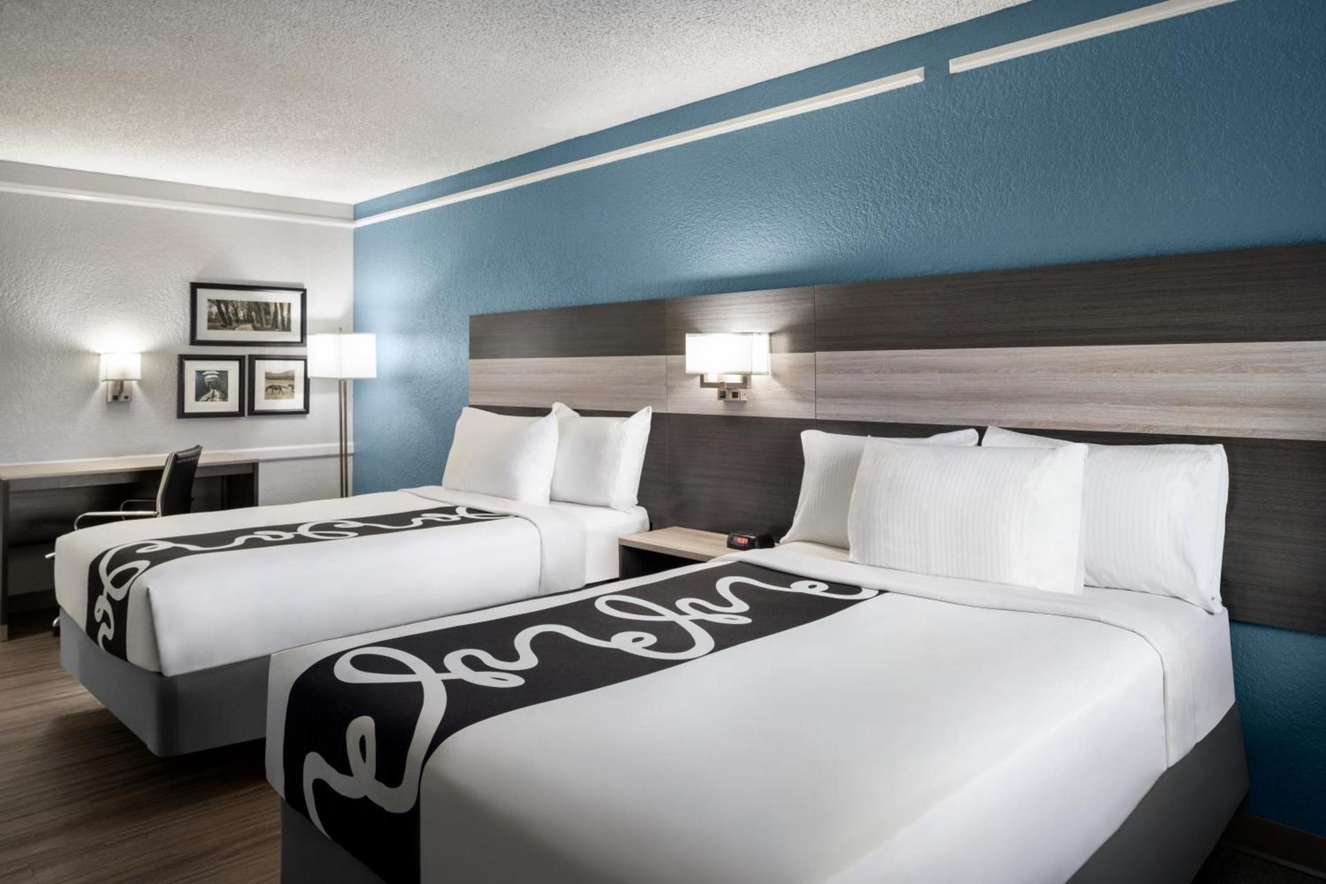 La Quinta Inn by Wyndham Victoria photo 6