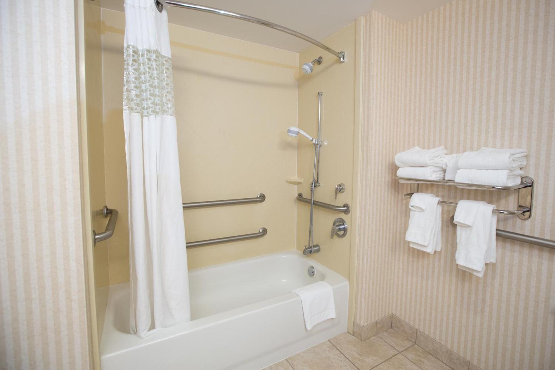 Hampton Inn Raynham-Taunton photo 31