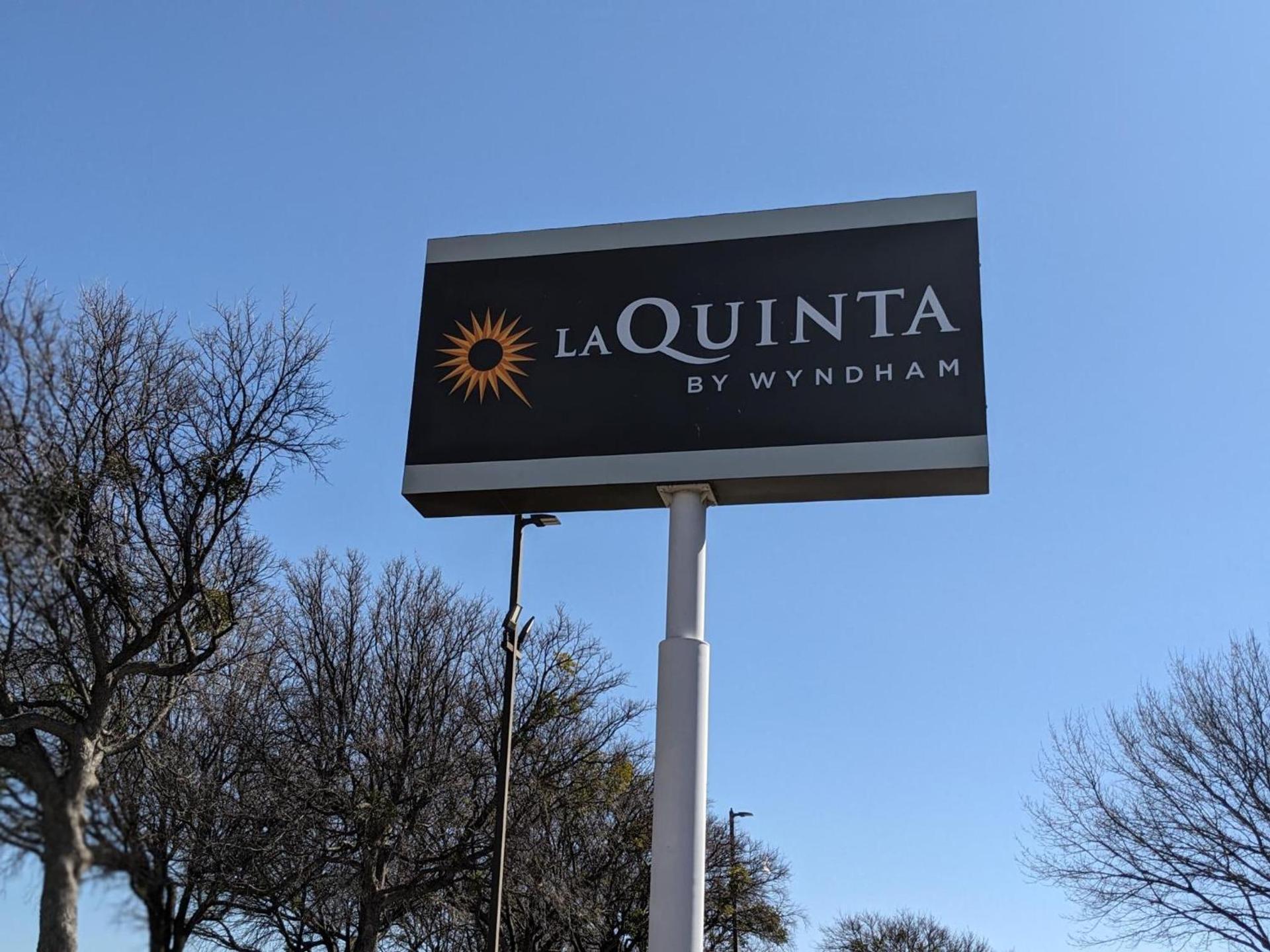 La Quinta by Wyndham Dallas DFW Airport North photo 54