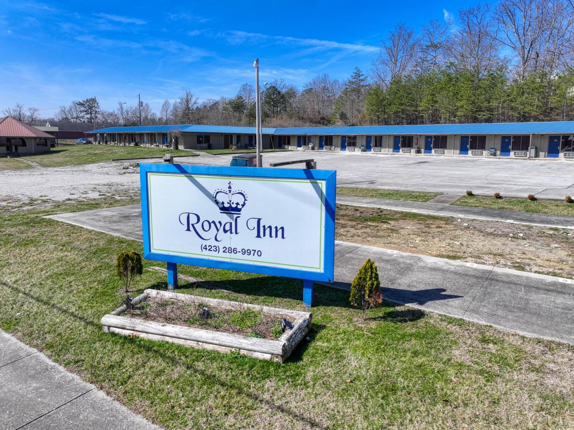 Royal Inn photo 11