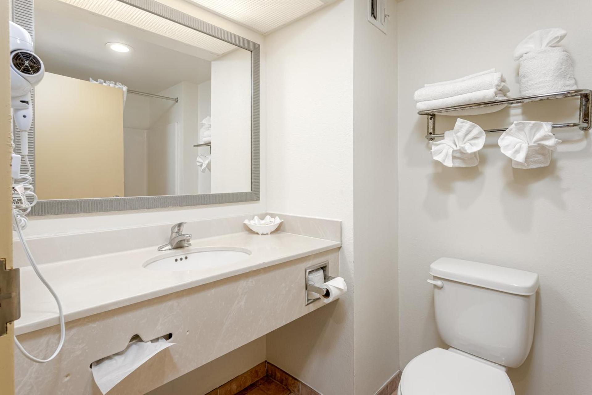 Hutchinson Island Hotel photo 60