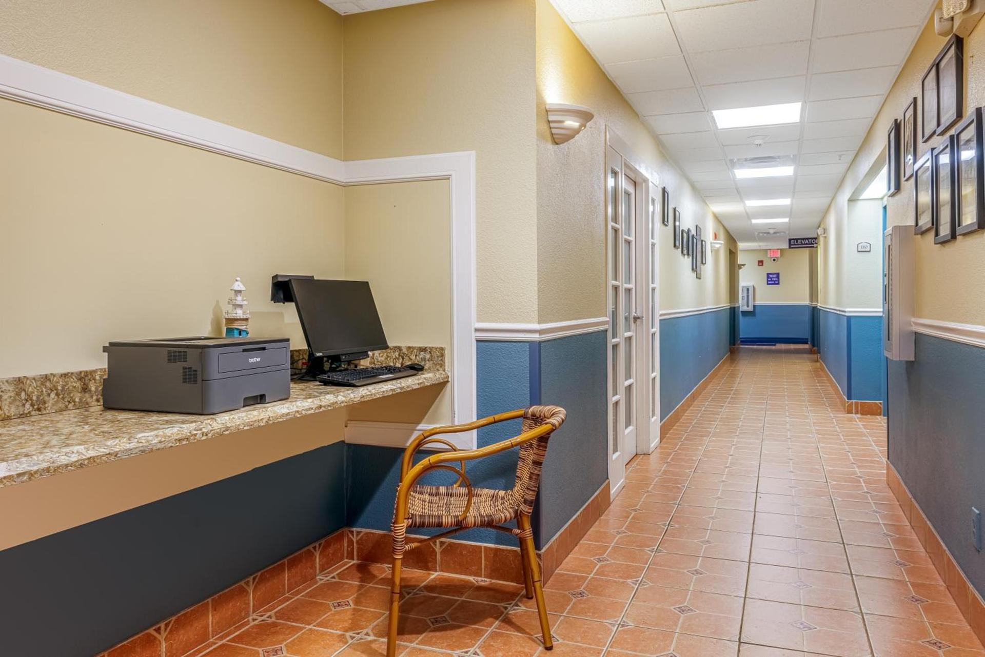 Hutchinson Island Hotel photo 70
