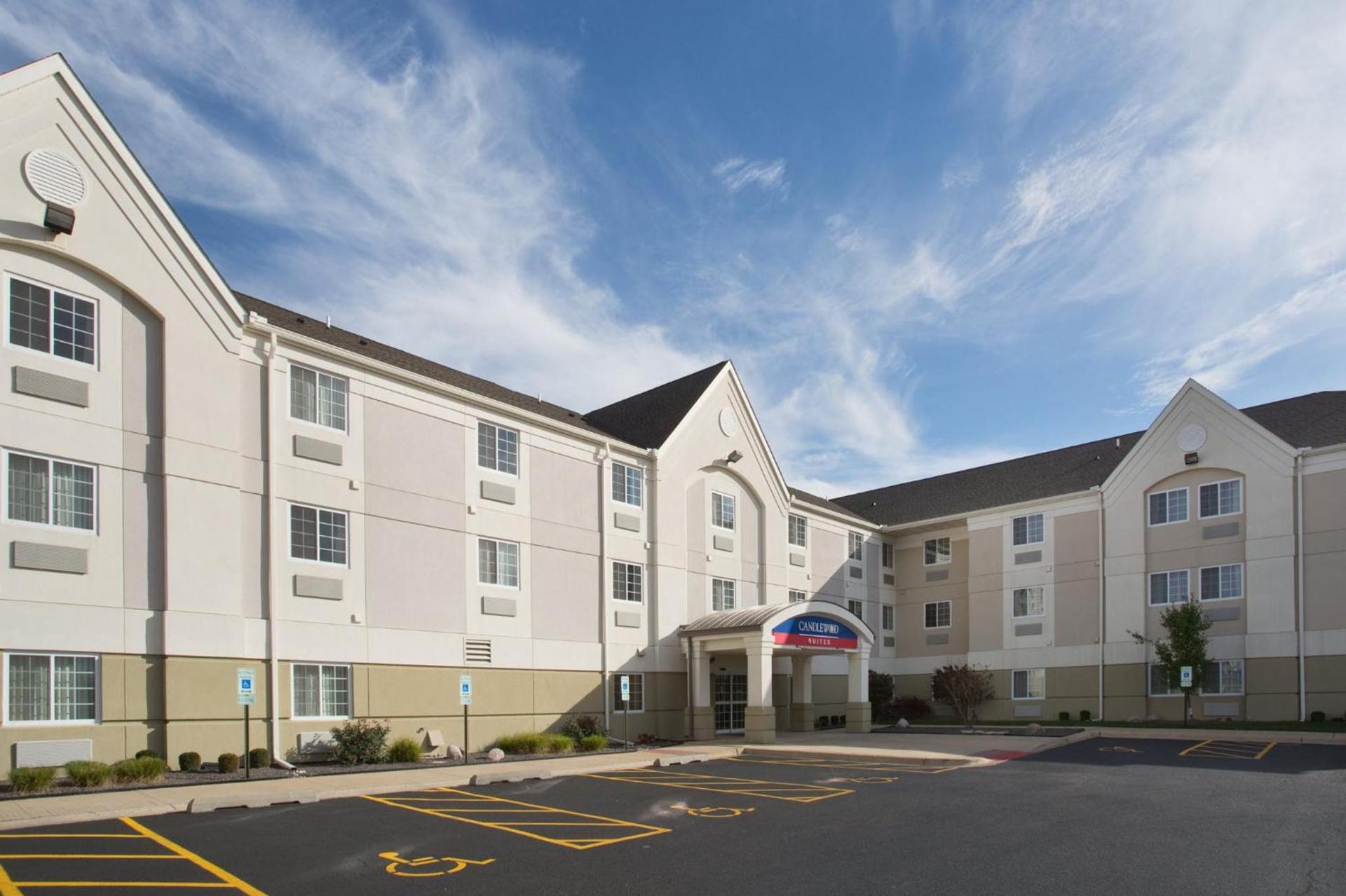 Candlewood Suites - Peoria at Grand Prairie by IHG photo 57