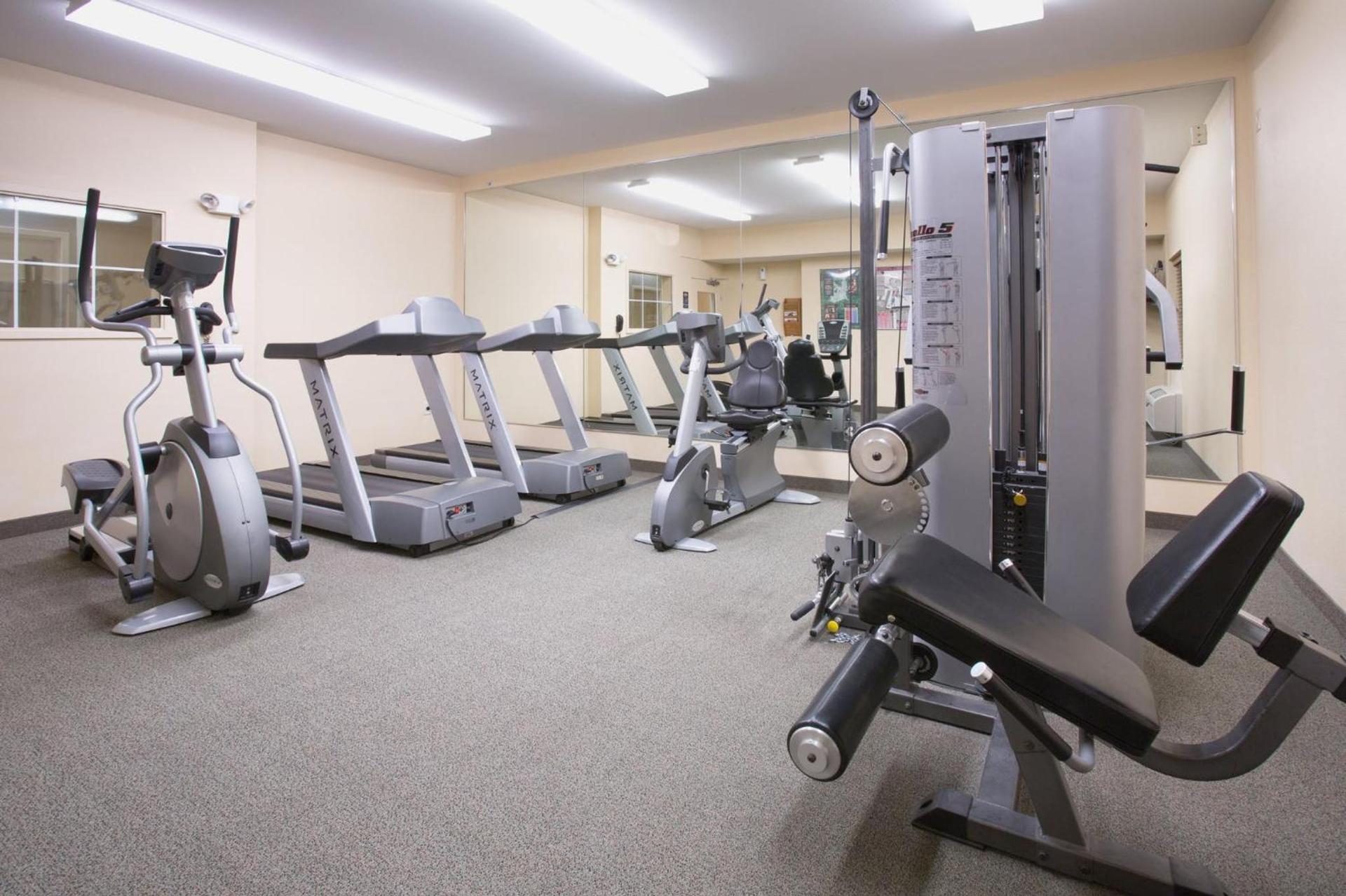 Candlewood Suites - Peoria at Grand Prairie by IHG photo 58