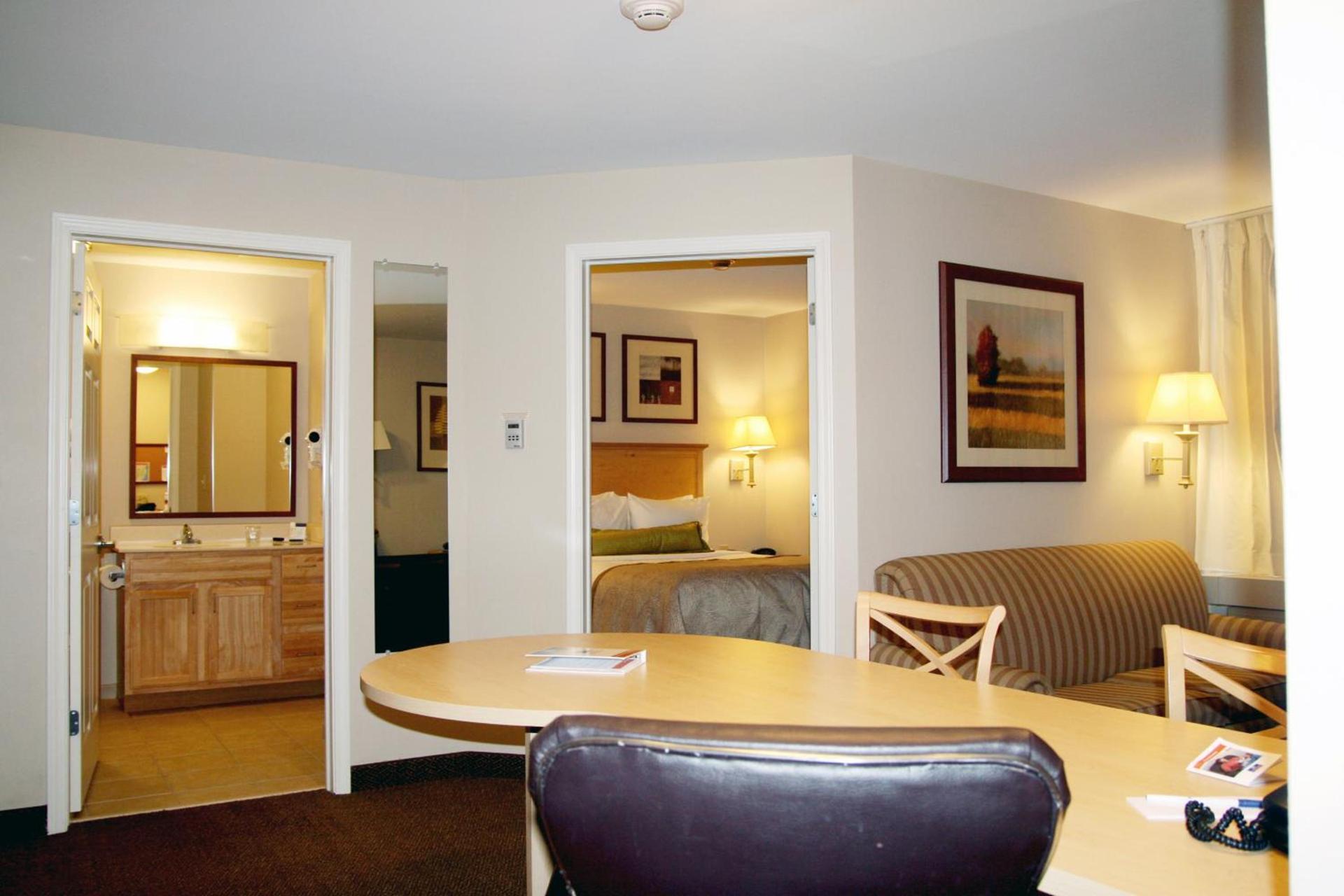 Candlewood Suites - Peoria at Grand Prairie by IHG photo 67