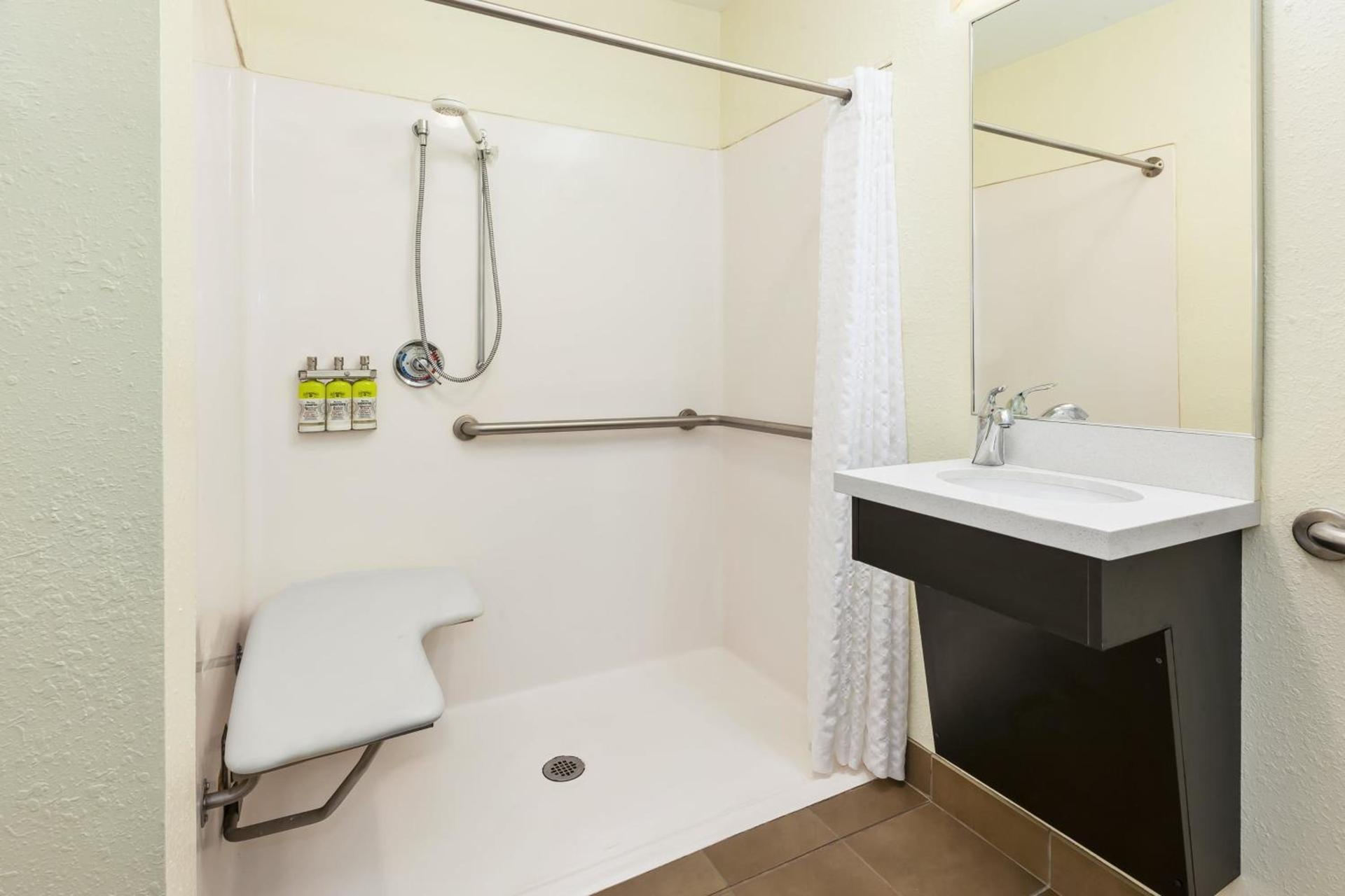 Candlewood Suites Rocky Mount by IHG photo 50
