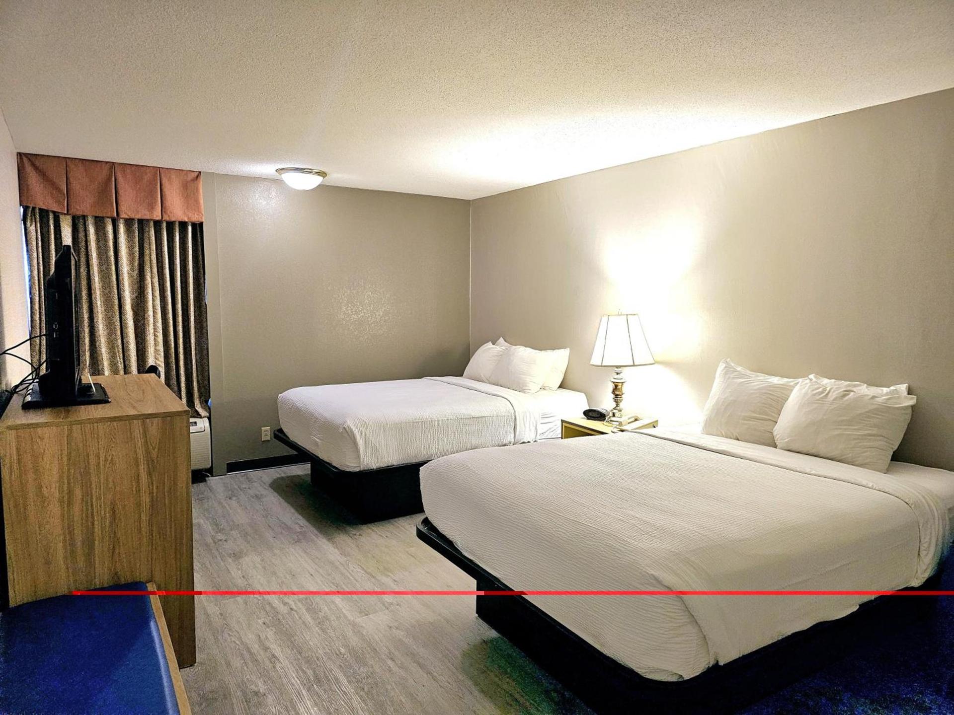 Days Inn by Wyndham Rolla photo 25