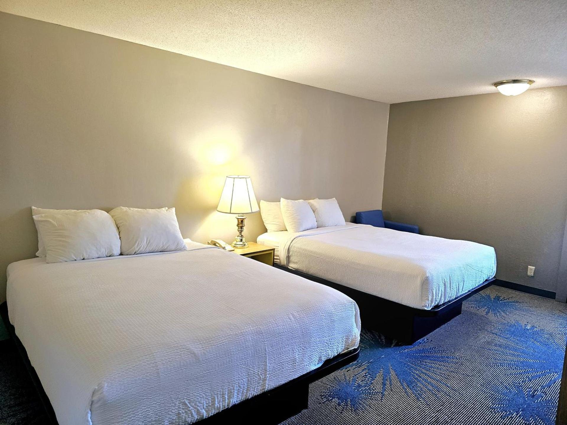 Days Inn by Wyndham Rolla photo 20