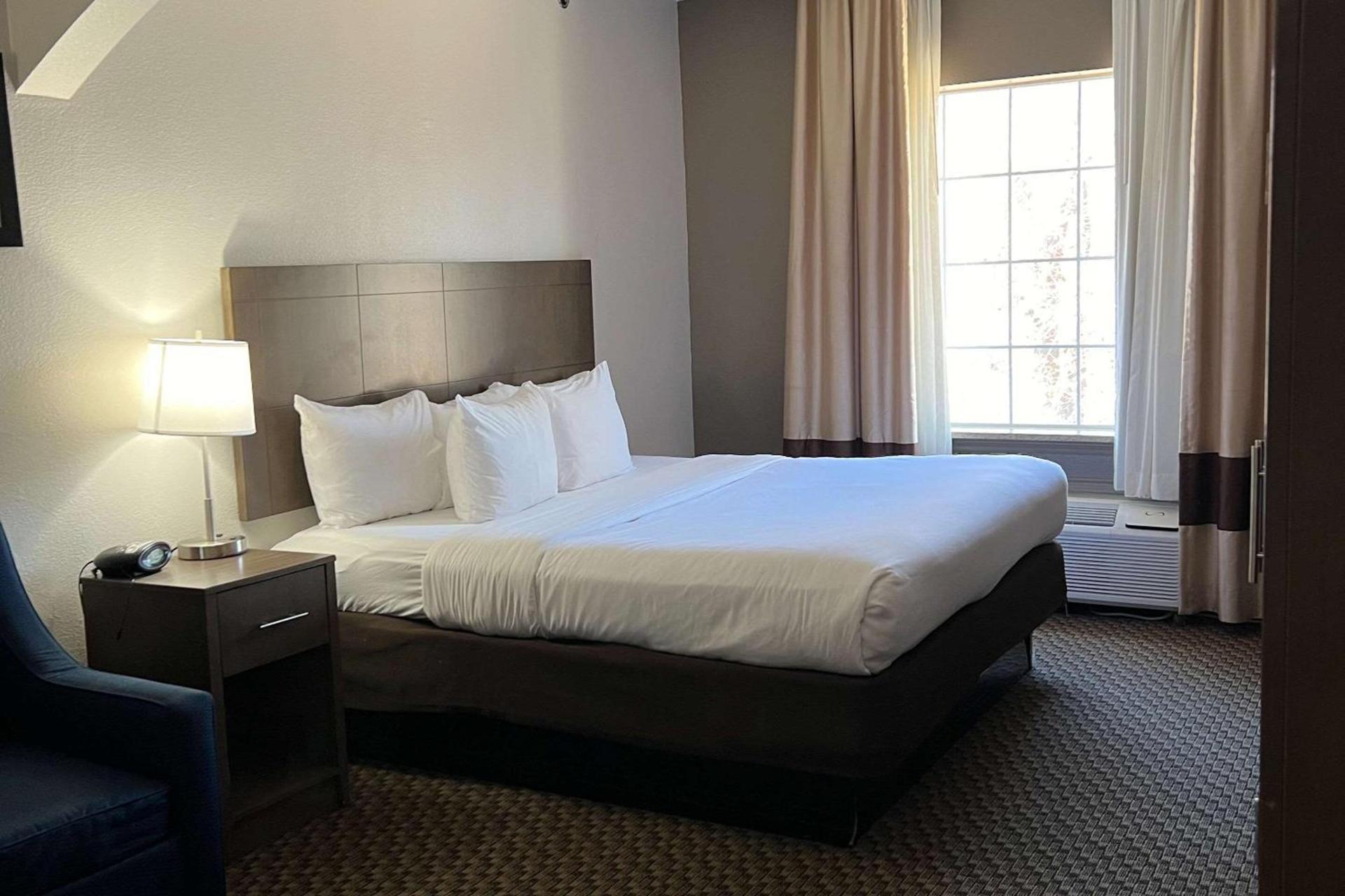Comfort Suites Texarkana Texas photo 26