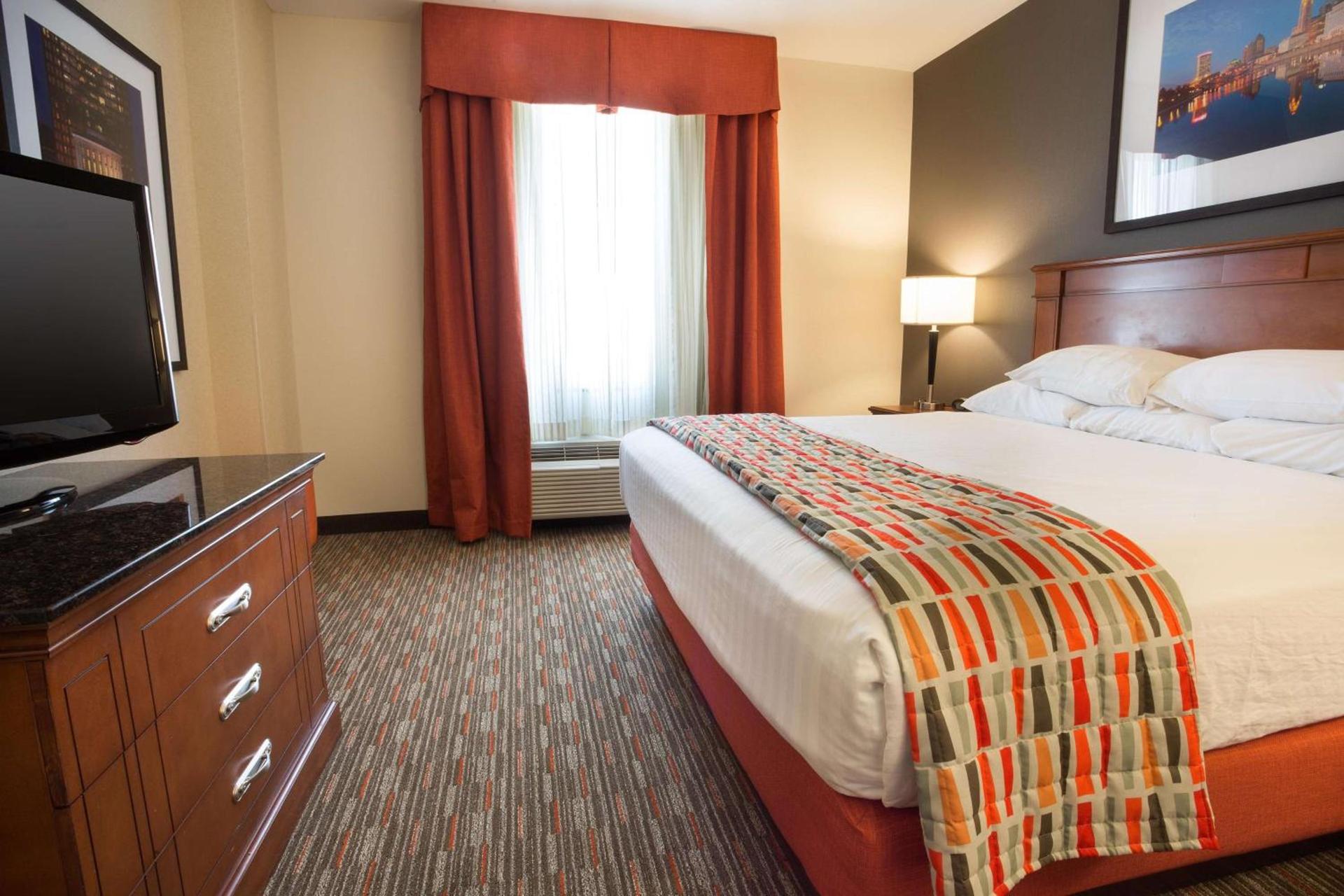 Drury Inn & Suites Columbus Grove City photo 14