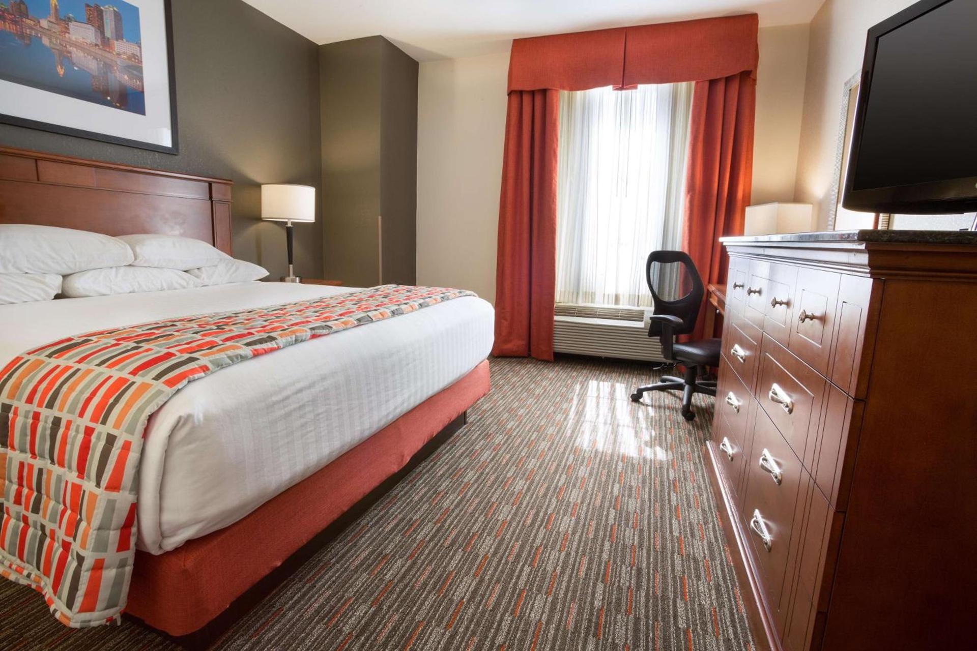Drury Inn & Suites Columbus Grove City photo 17