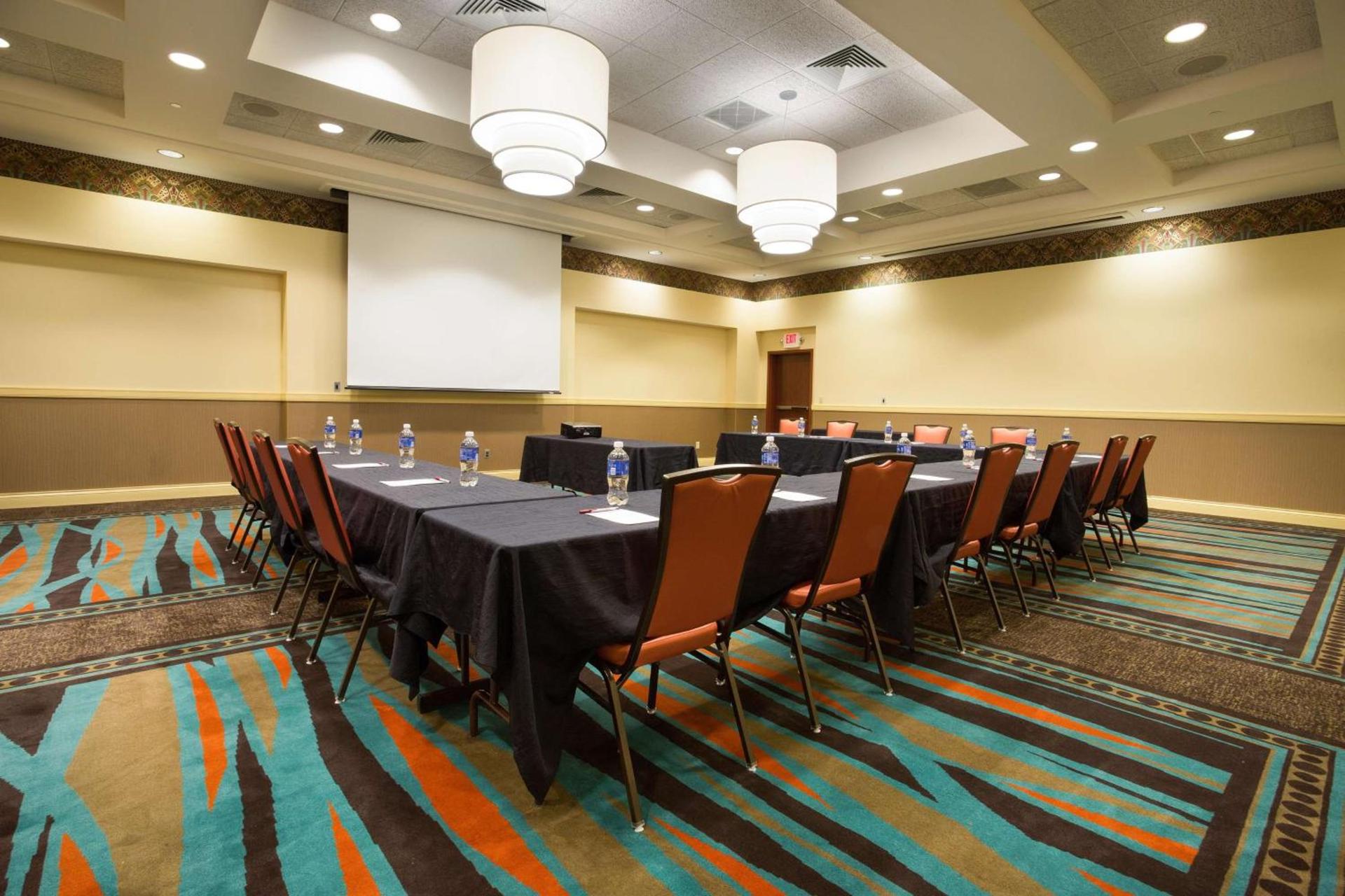 Drury Inn & Suites Columbus Grove City photo 29