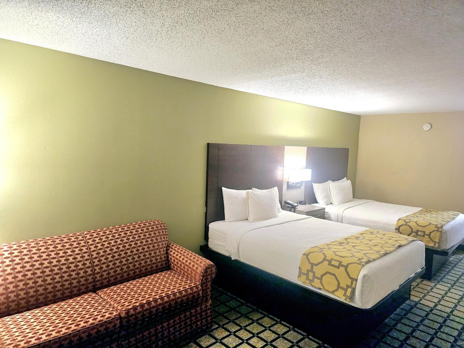 Baymont by Wyndham Rolla photo 51