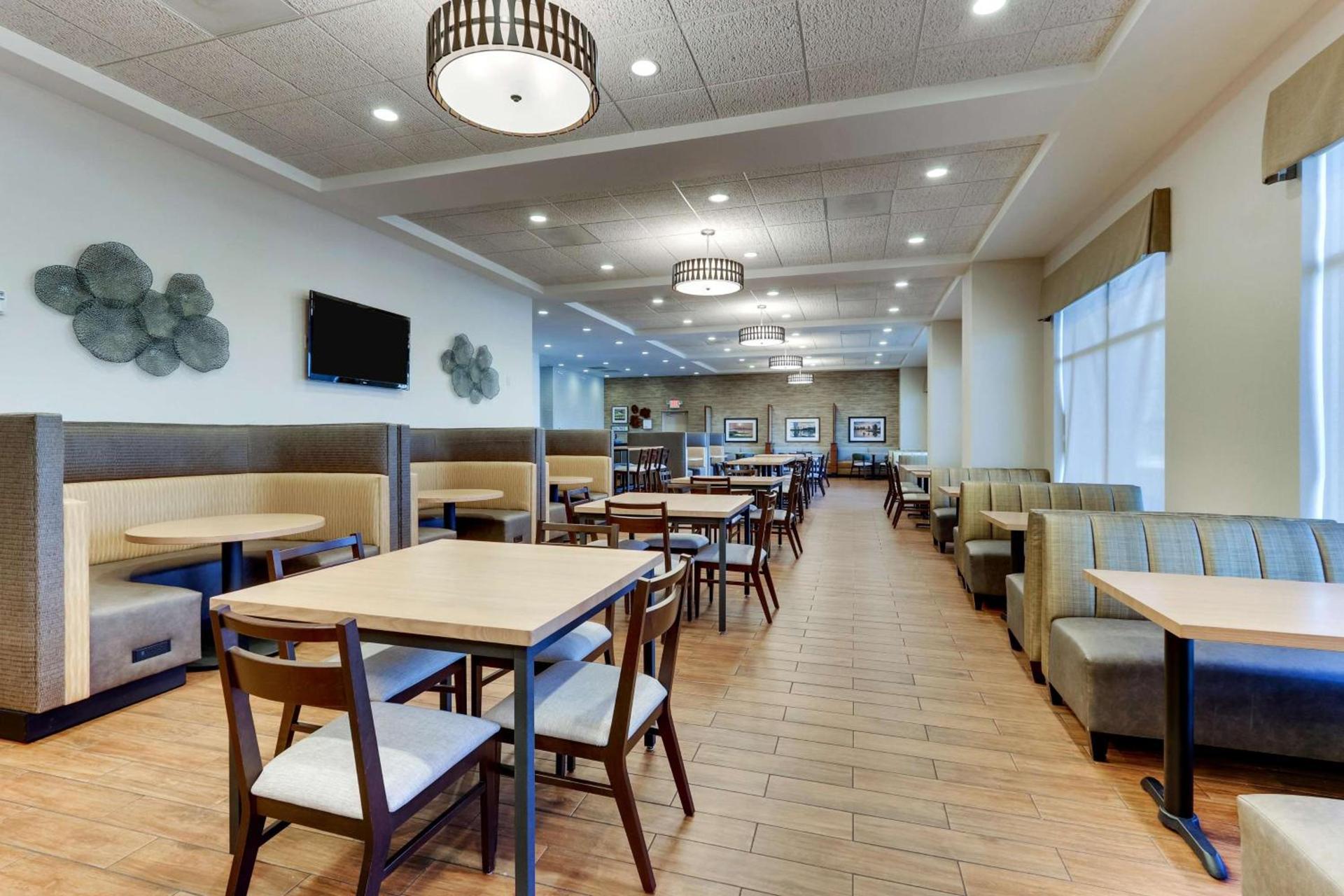 Drury Inn & Suites Orlando near Universal Orlando Resort photo 8