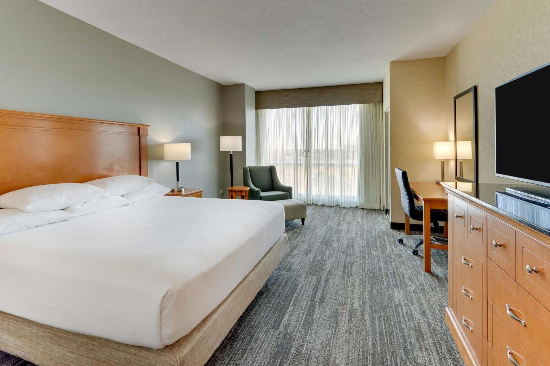 Drury Inn & Suites Orlando near Universal Orlando Resort photo 12