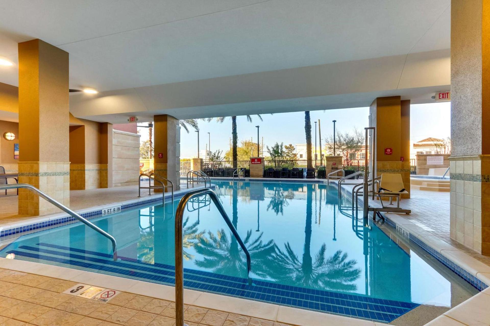 Drury Inn & Suites Orlando near Universal Orlando Resort photo 27