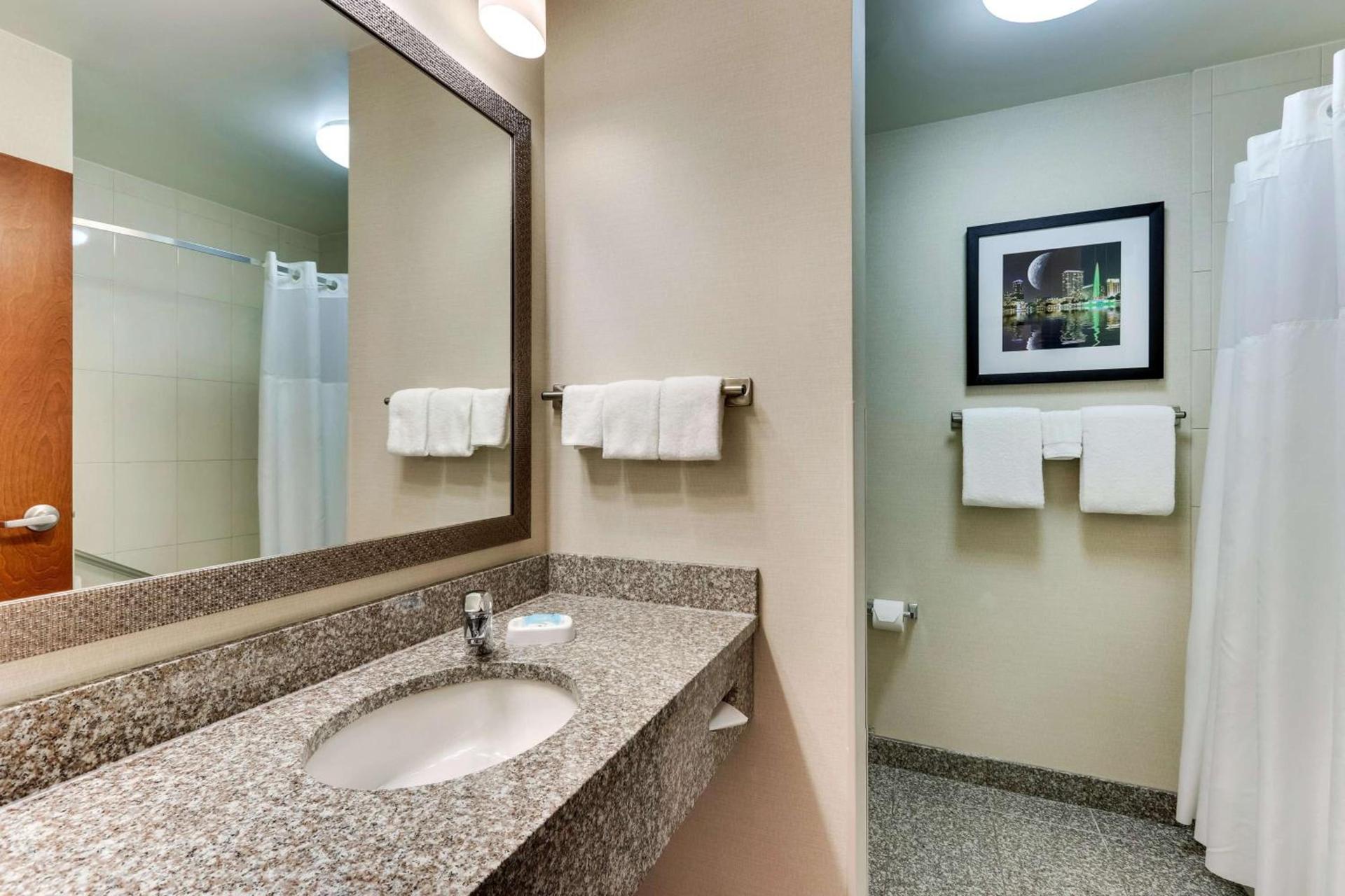 Drury Inn & Suites Orlando near Universal Orlando Resort photo 30