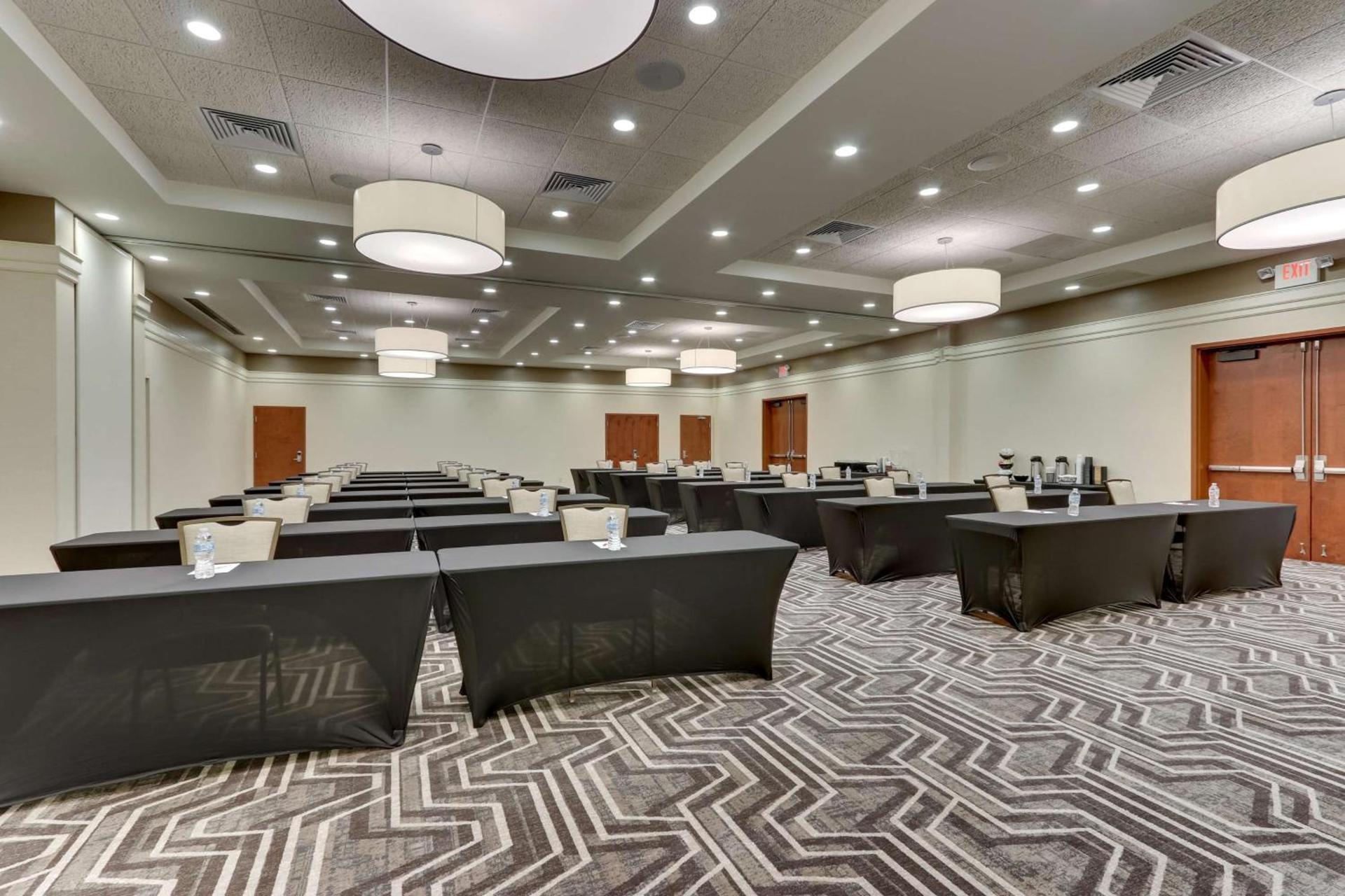 Drury Inn & Suites Orlando near Universal Orlando Resort photo 37