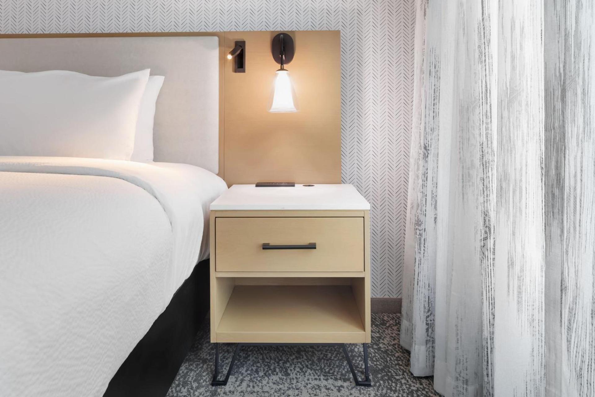 Residence Inn by Marriott Chatsworth photo 10