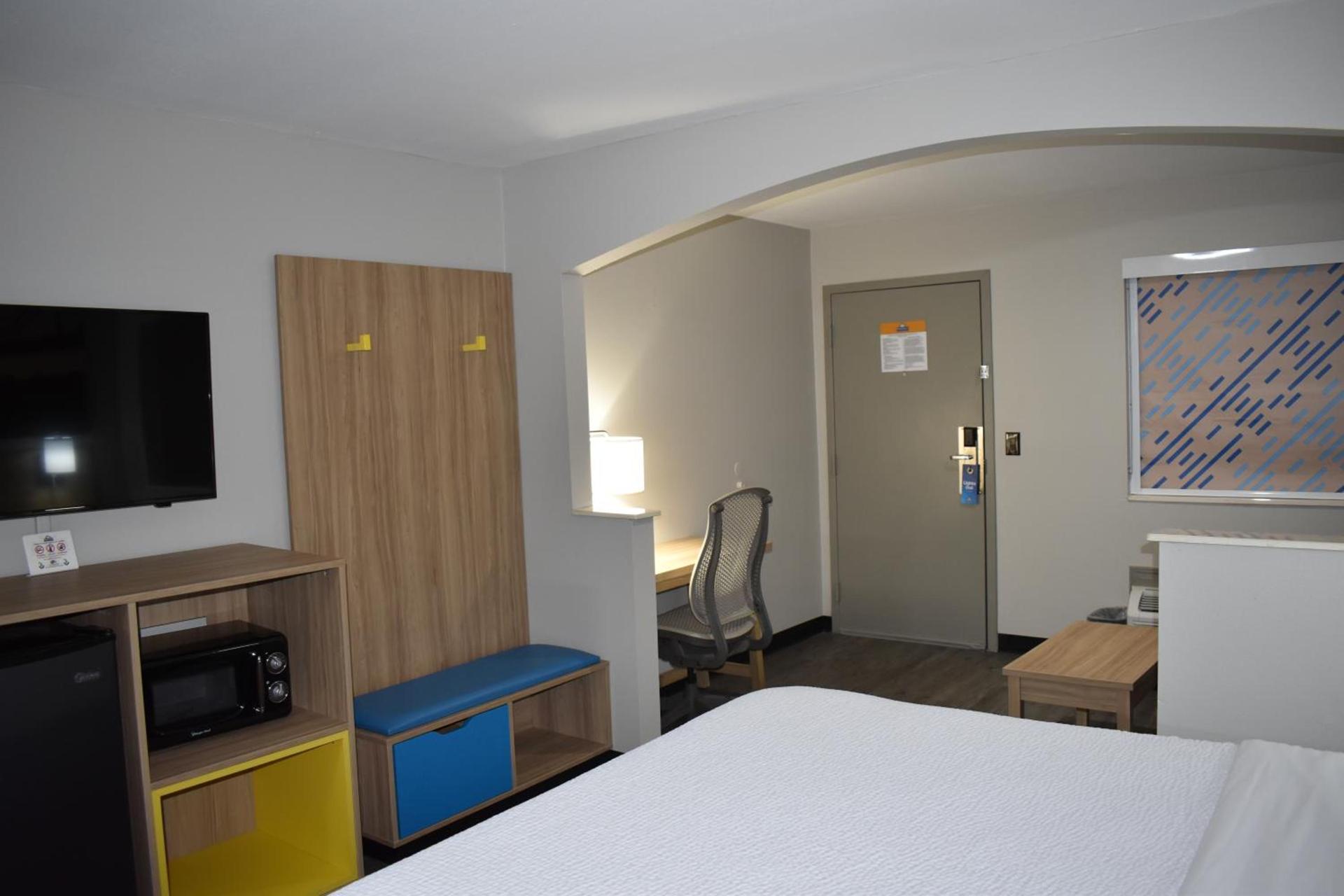 Days Inn by Wyndham North Little Rock Maumelle photo 57