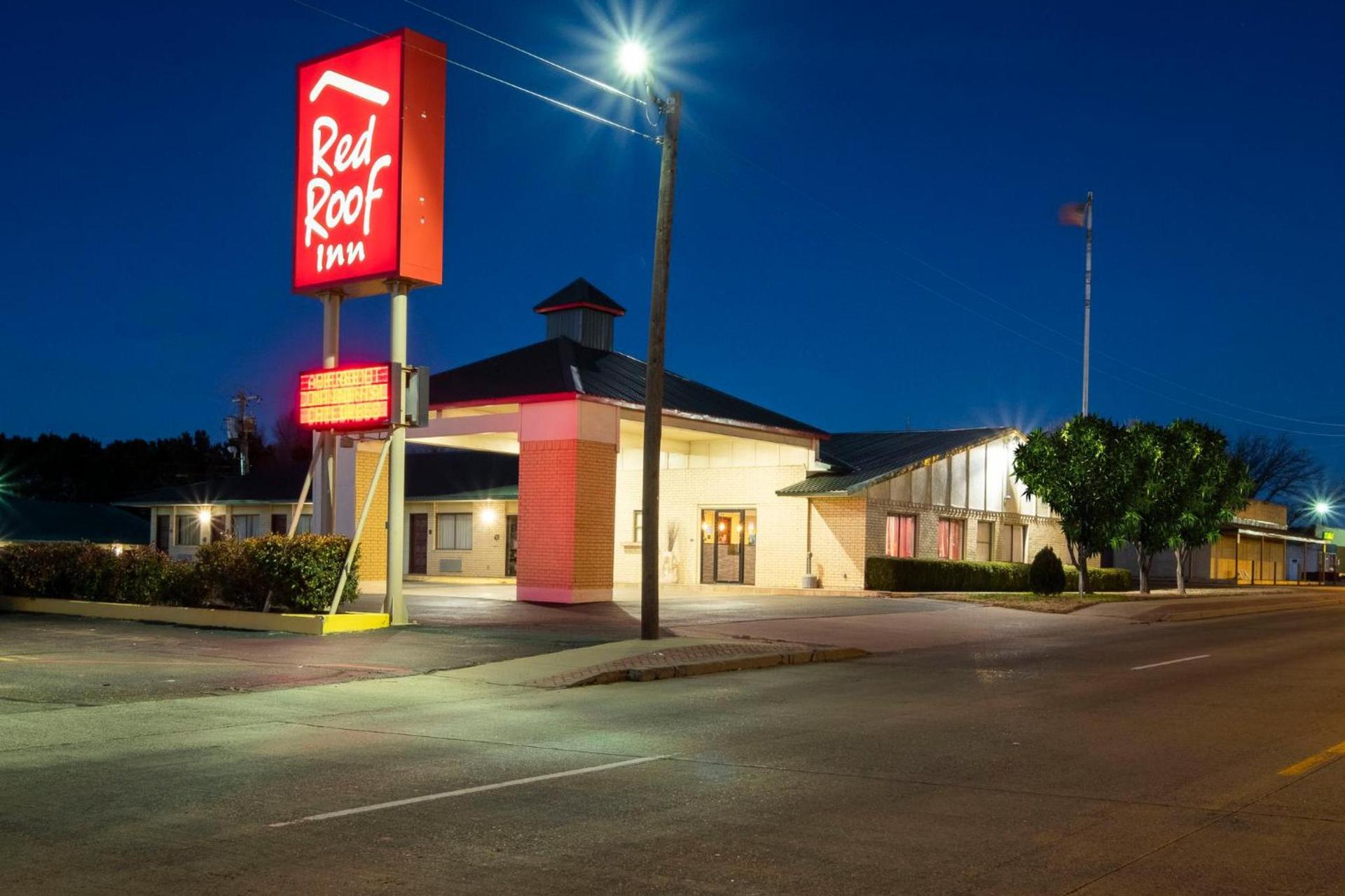 Econo Lodge Childress photo 17