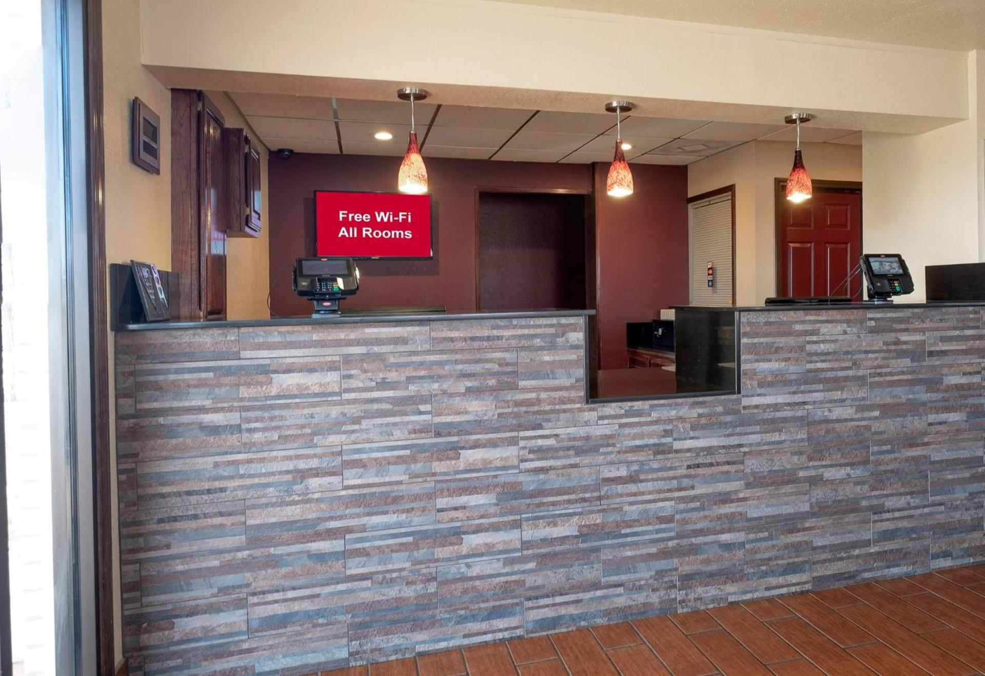 Econo Lodge Childress photo 19