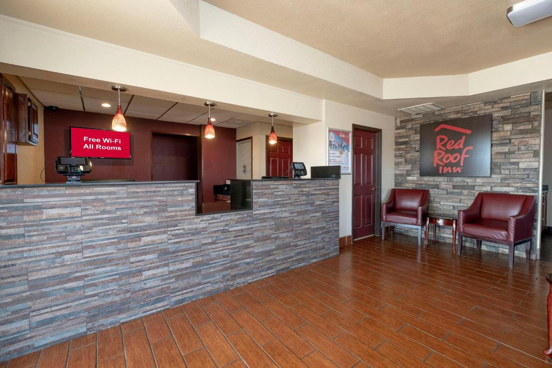 Econo Lodge Childress photo 20