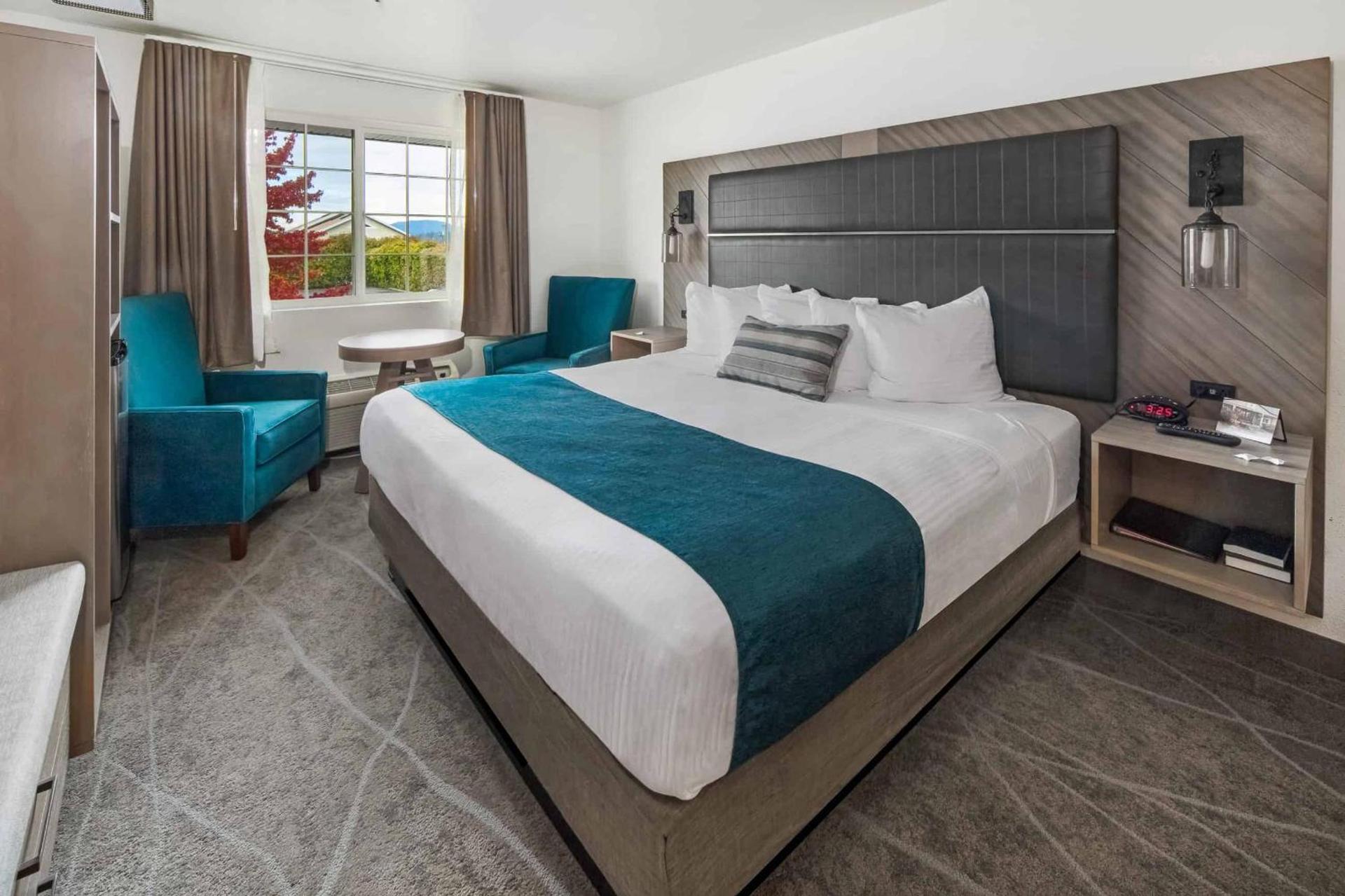 The Marina Inn photo 32