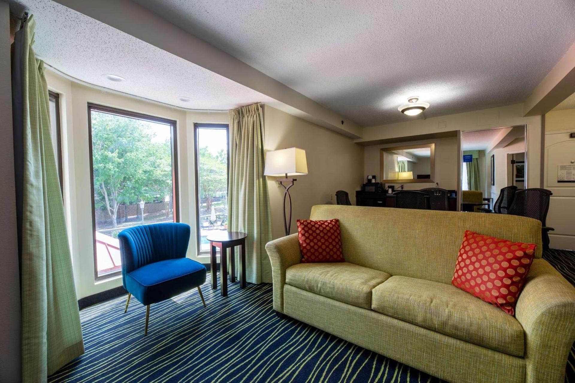 Hampton Inn Columbia I-26/Harbison Blvd photo 20
