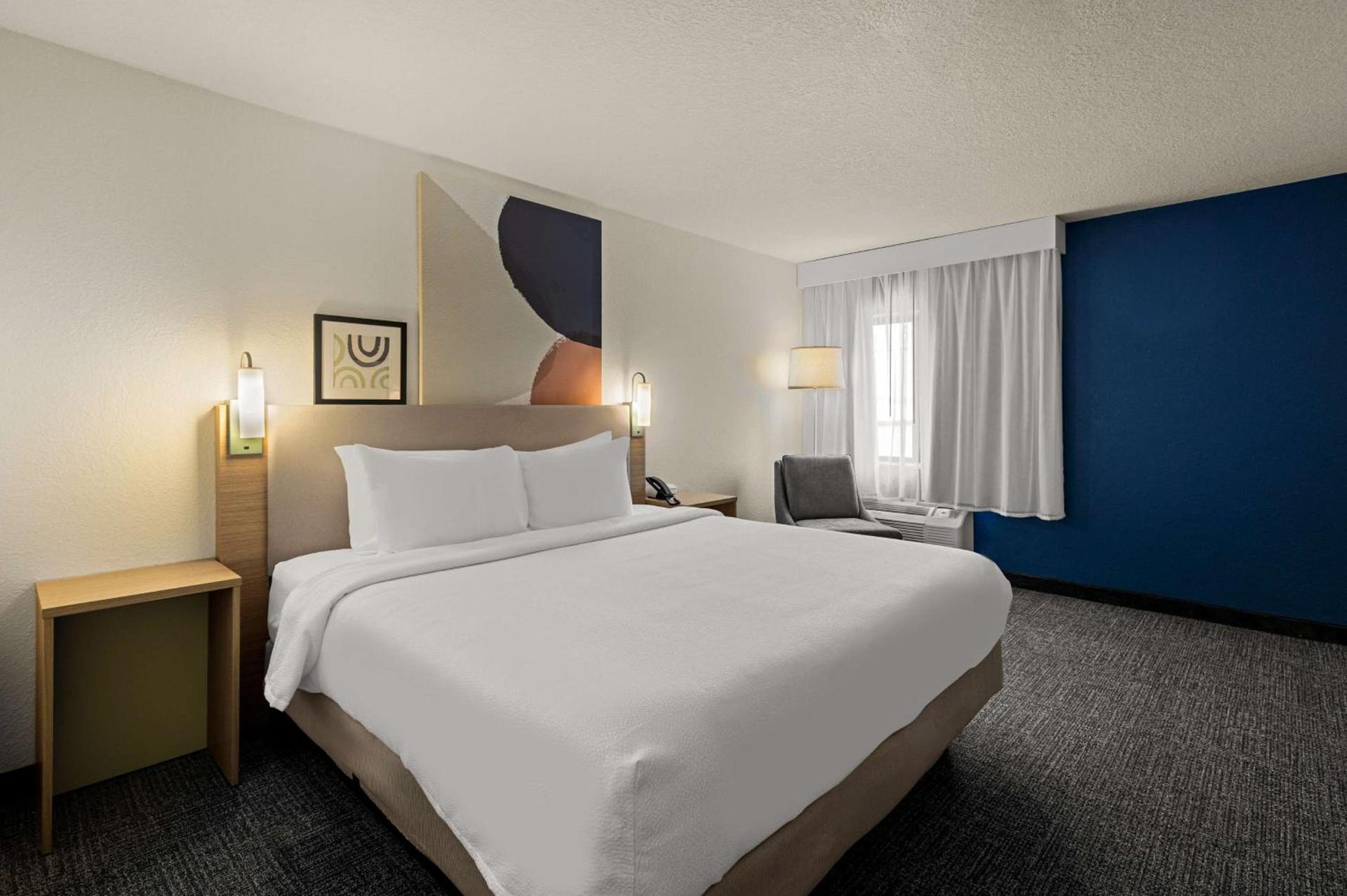 Spark By Hilton Fort Wayne photo 27